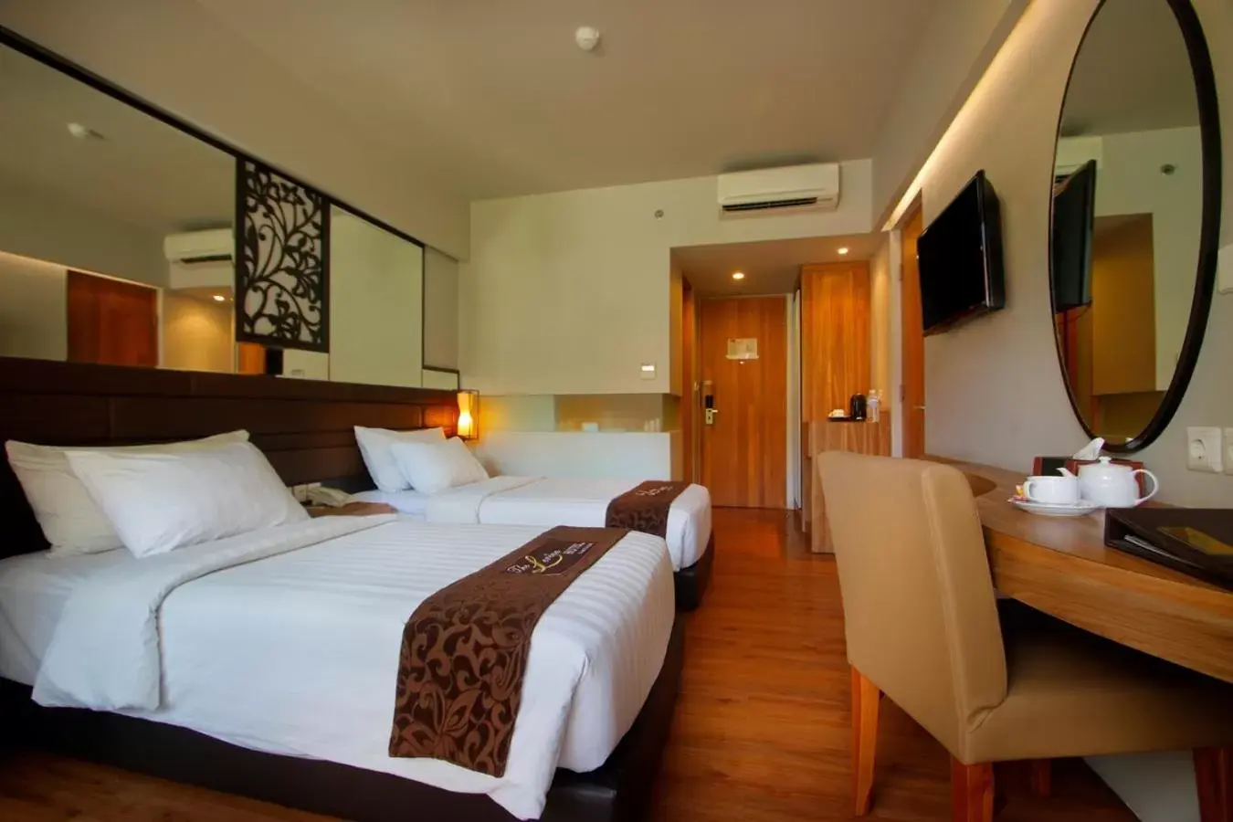 Photo of the whole room, Bed in The Lerina Hotel Nusa Dua