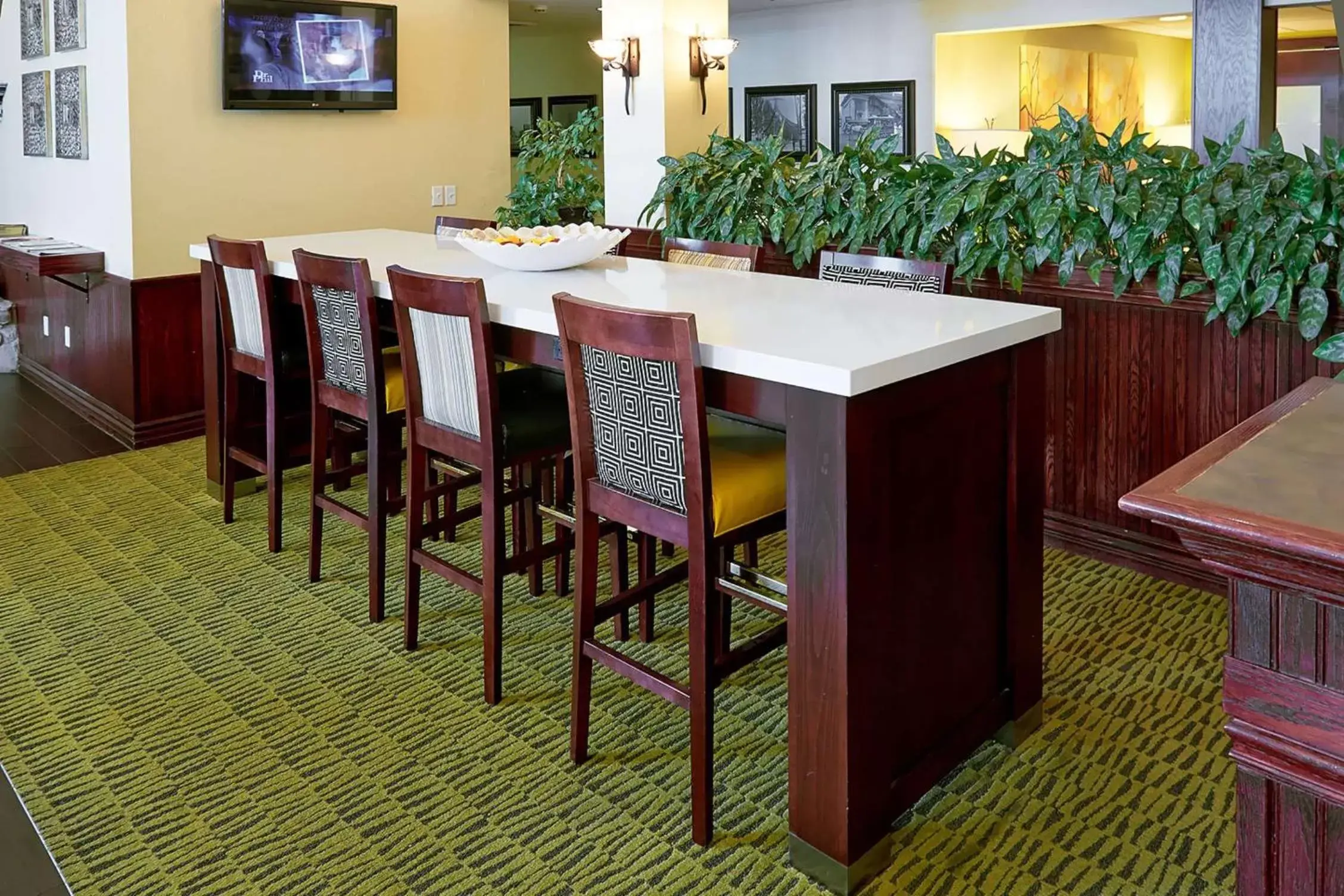 Dining area in Hampton Inn Salt Lake City Central