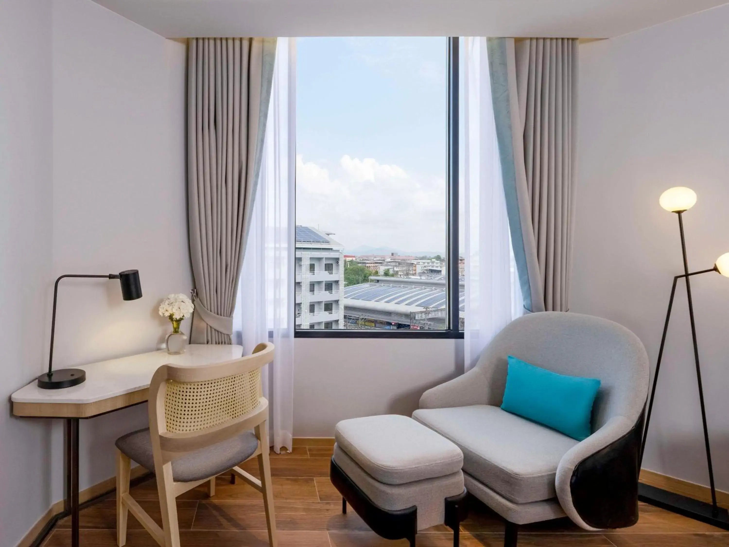 Bedroom, Seating Area in Novotel Rayong Star Convention Centre