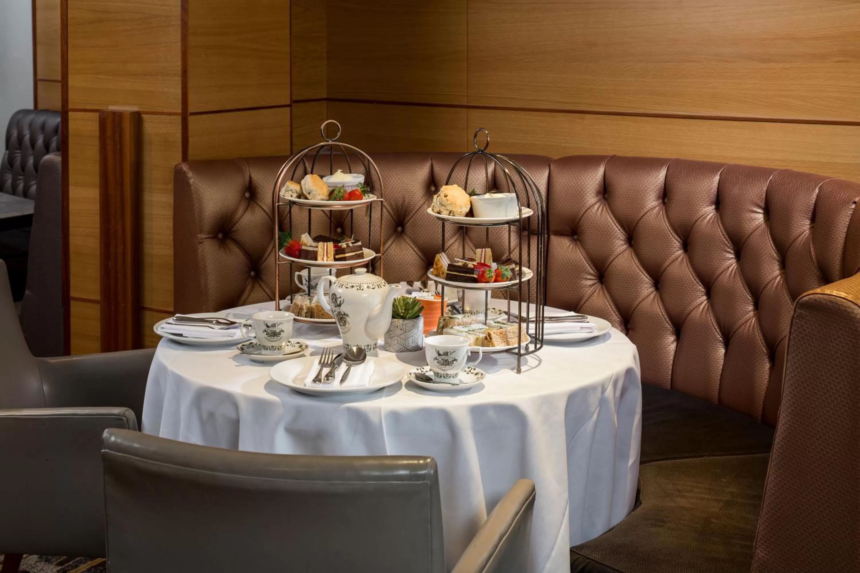 Restaurant/places to eat in The Park Royal Hotel & Spa