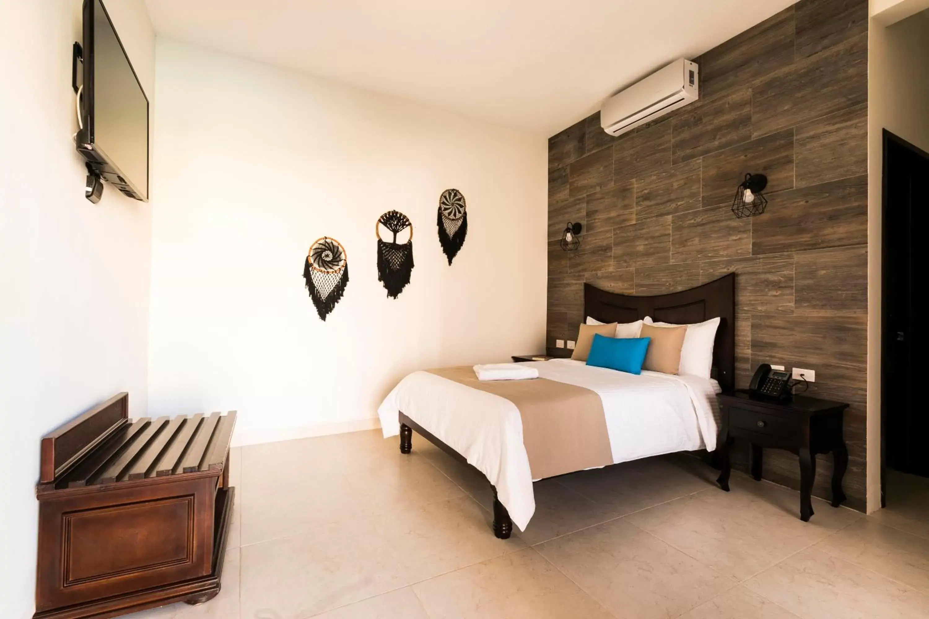 Photo of the whole room, Bed in Los Frailes Hotel Boutique