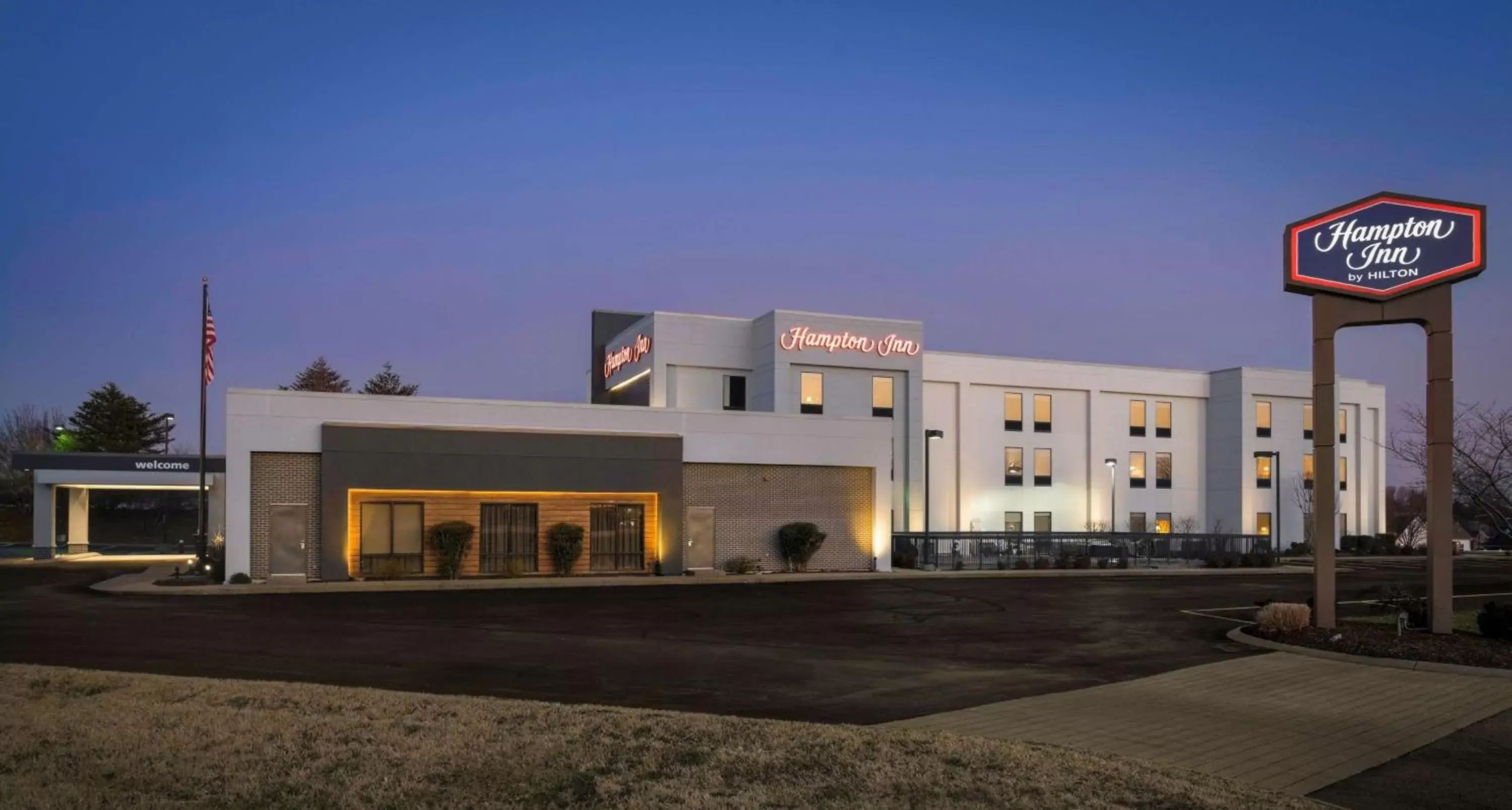 Property Building in Hampton Inn - Springfield