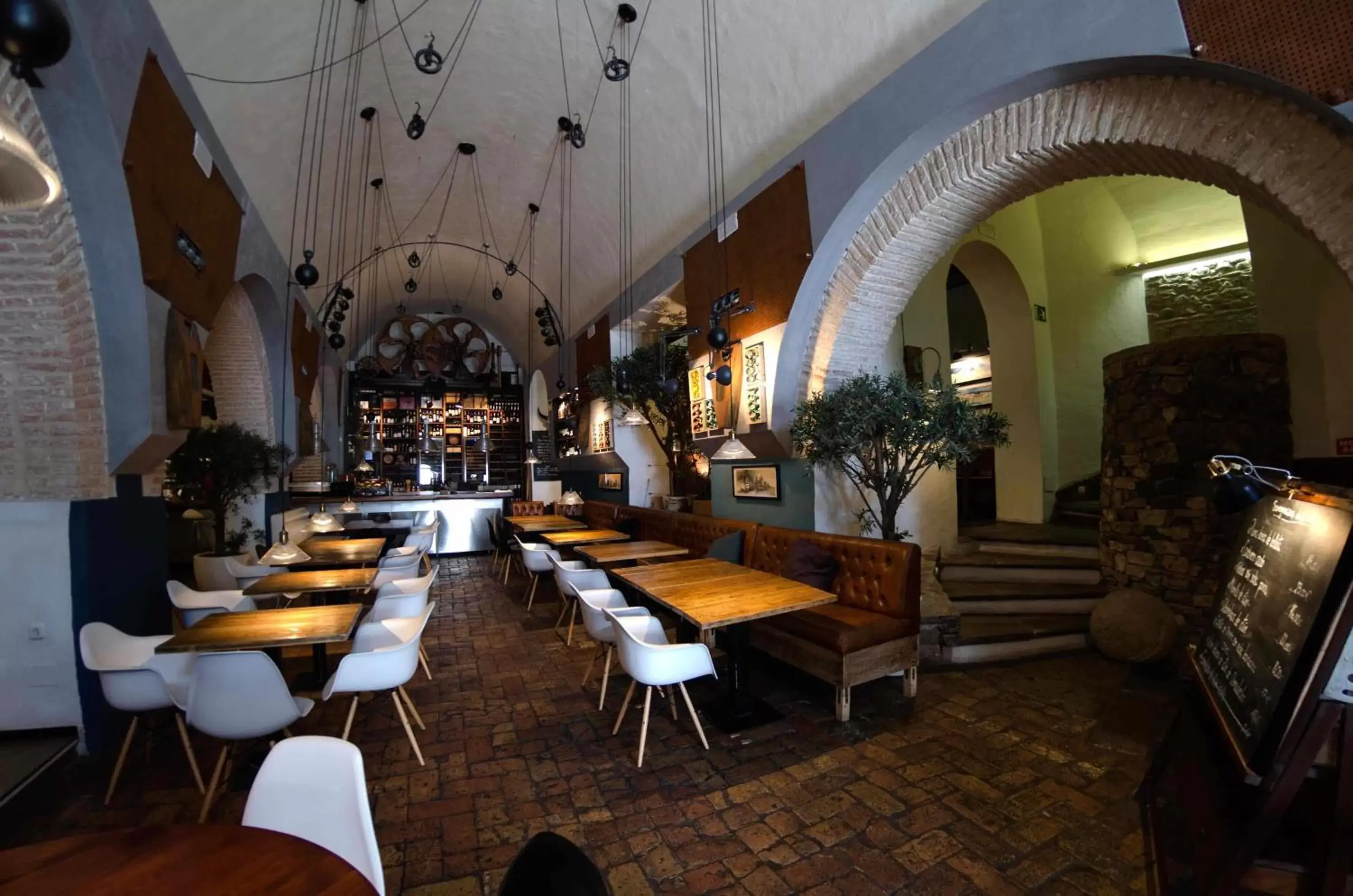 Restaurant/Places to Eat in Silos19 Suites