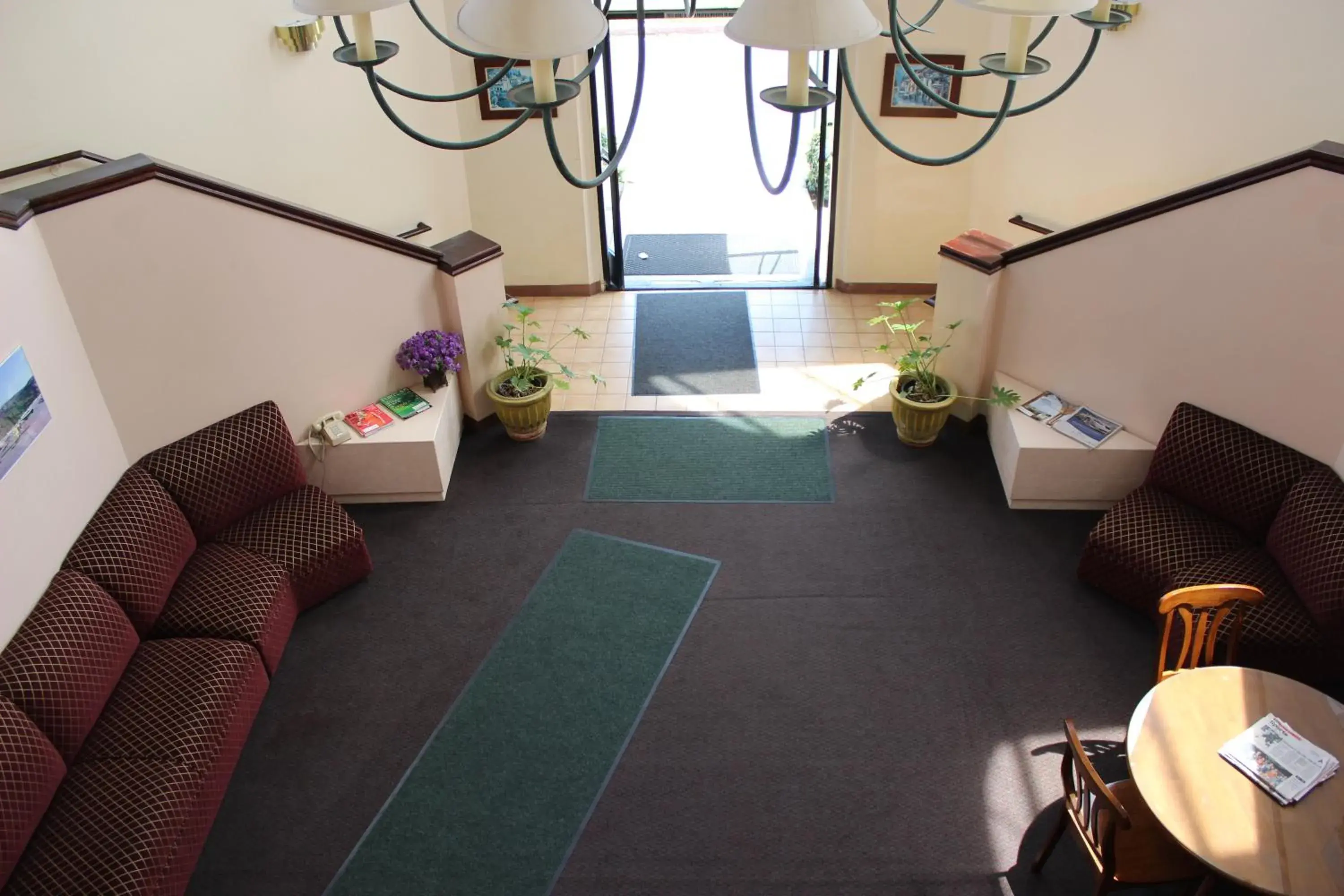 Lobby or reception, Seating Area in Ocean Gateway Inn