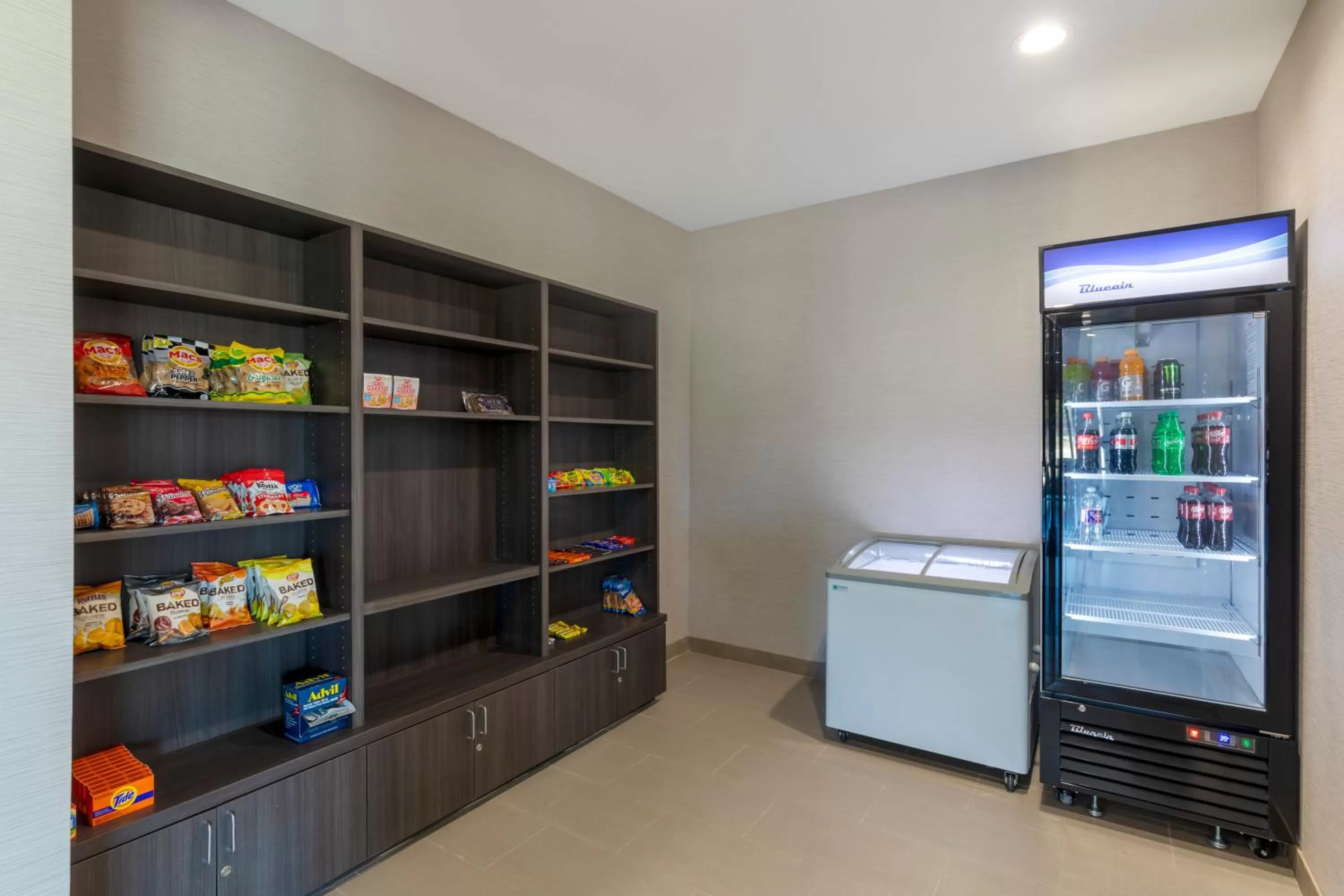 On-site shops in Comfort Inn & Suites Balch Springs - SE Dallas