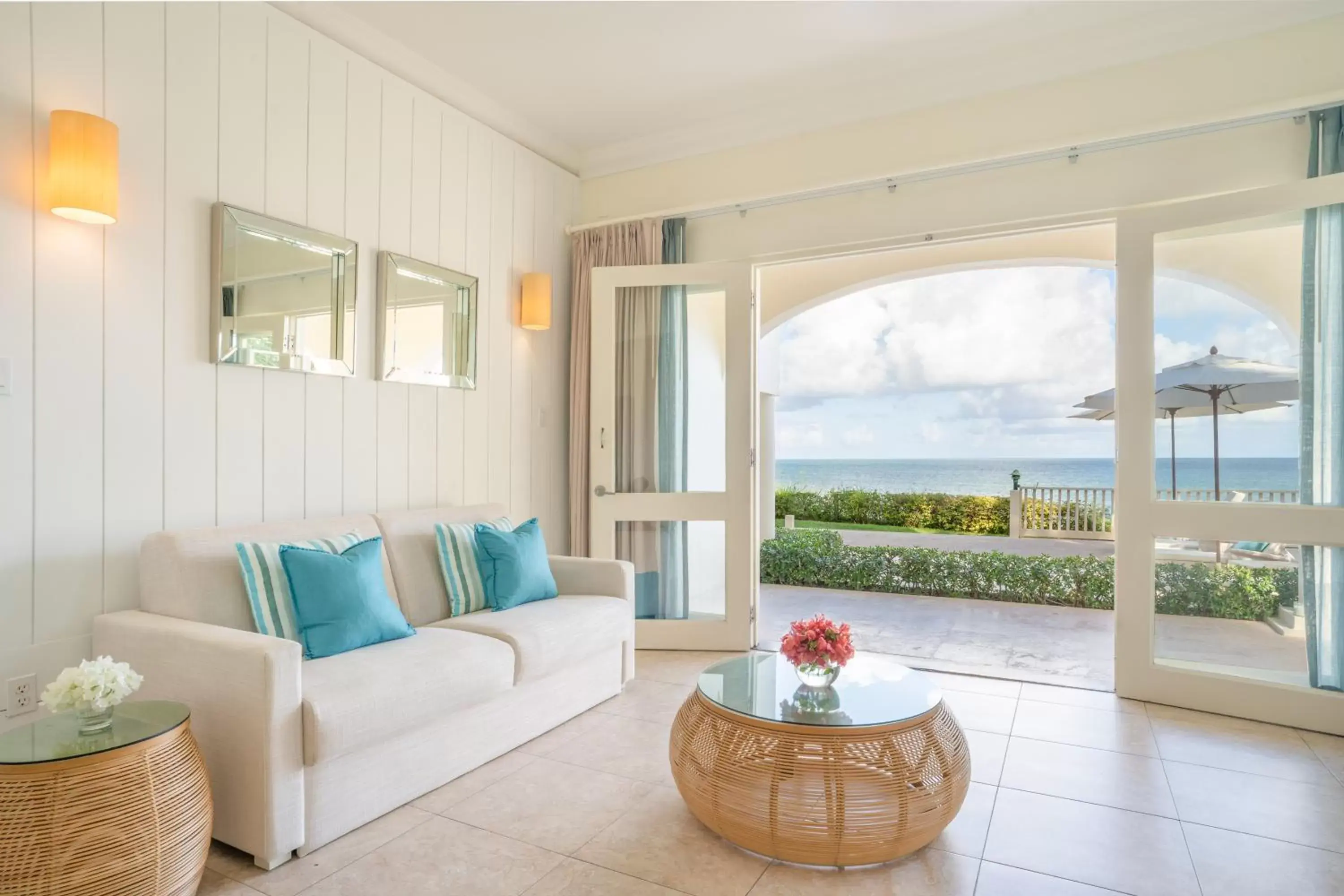 Sea view, Seating Area in Blue Waters Resort and Spa