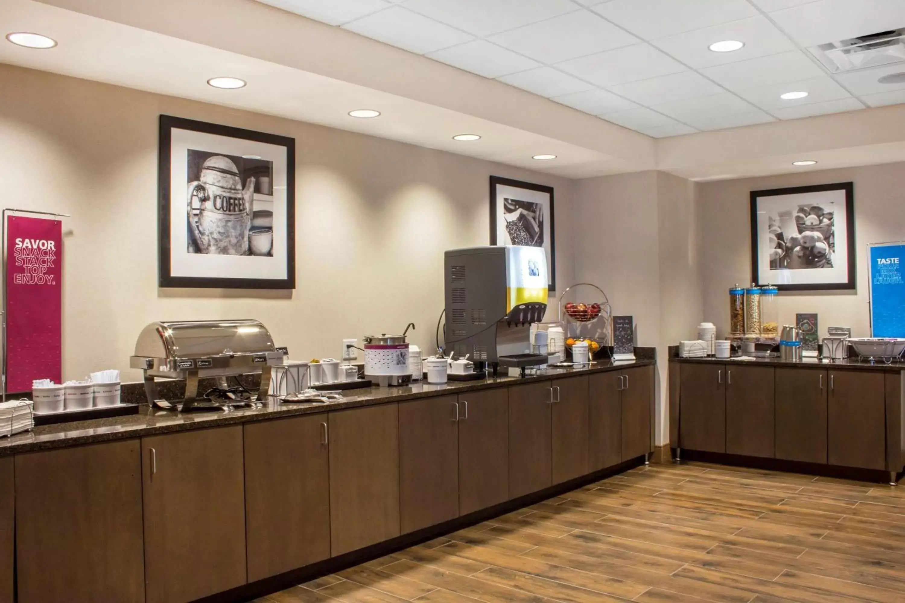 Dining area, Restaurant/Places to Eat in Hampton Inn Parker, AZ