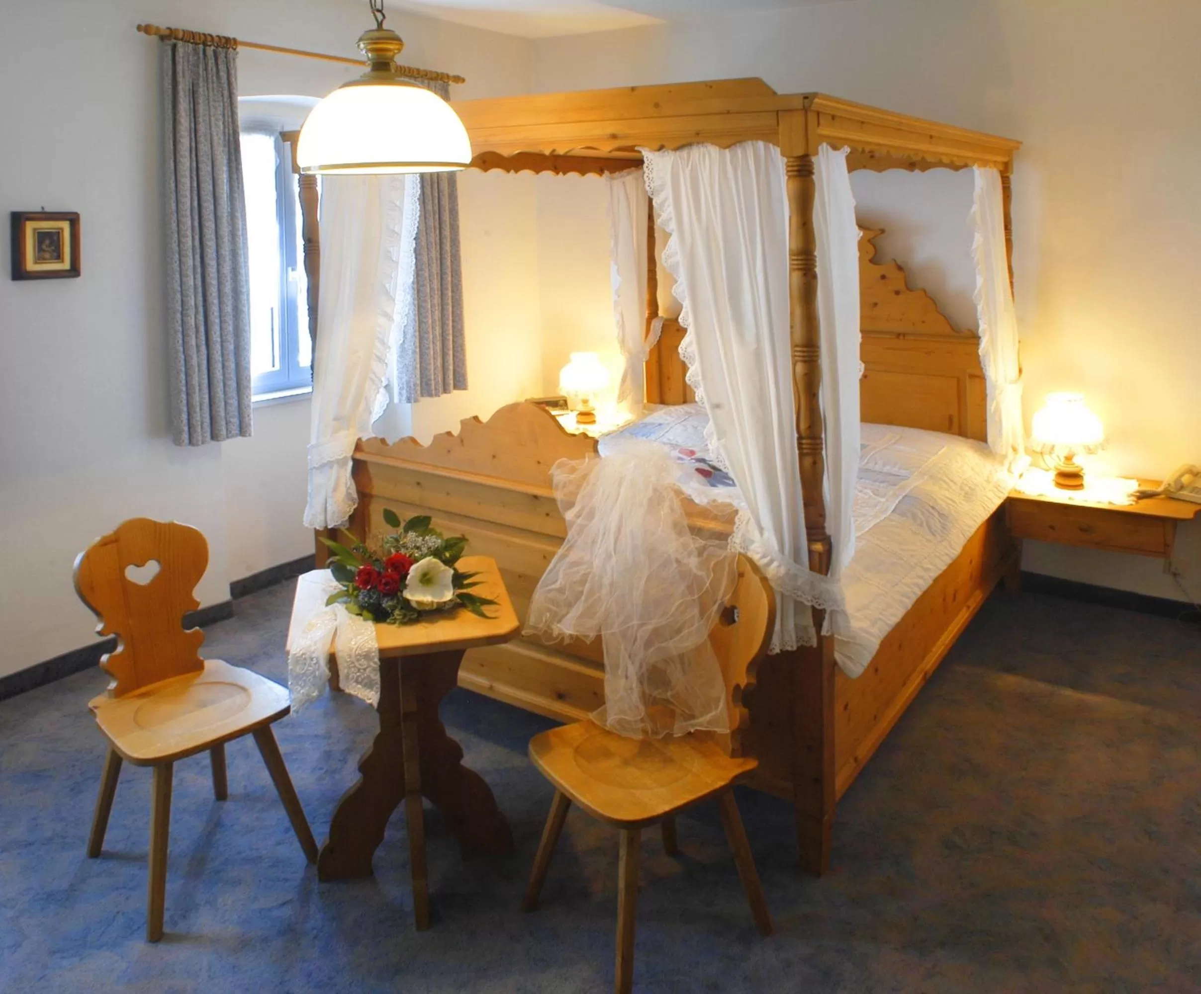Bedroom, Bed in Hotel Rappen Rothenburg ob der Tauber
