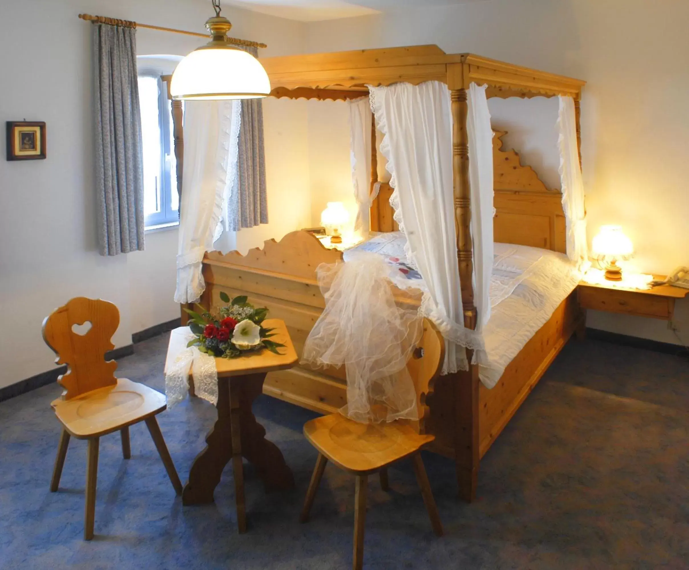 Bedroom in Hotel Rappen Rothenburg ob der Tauber