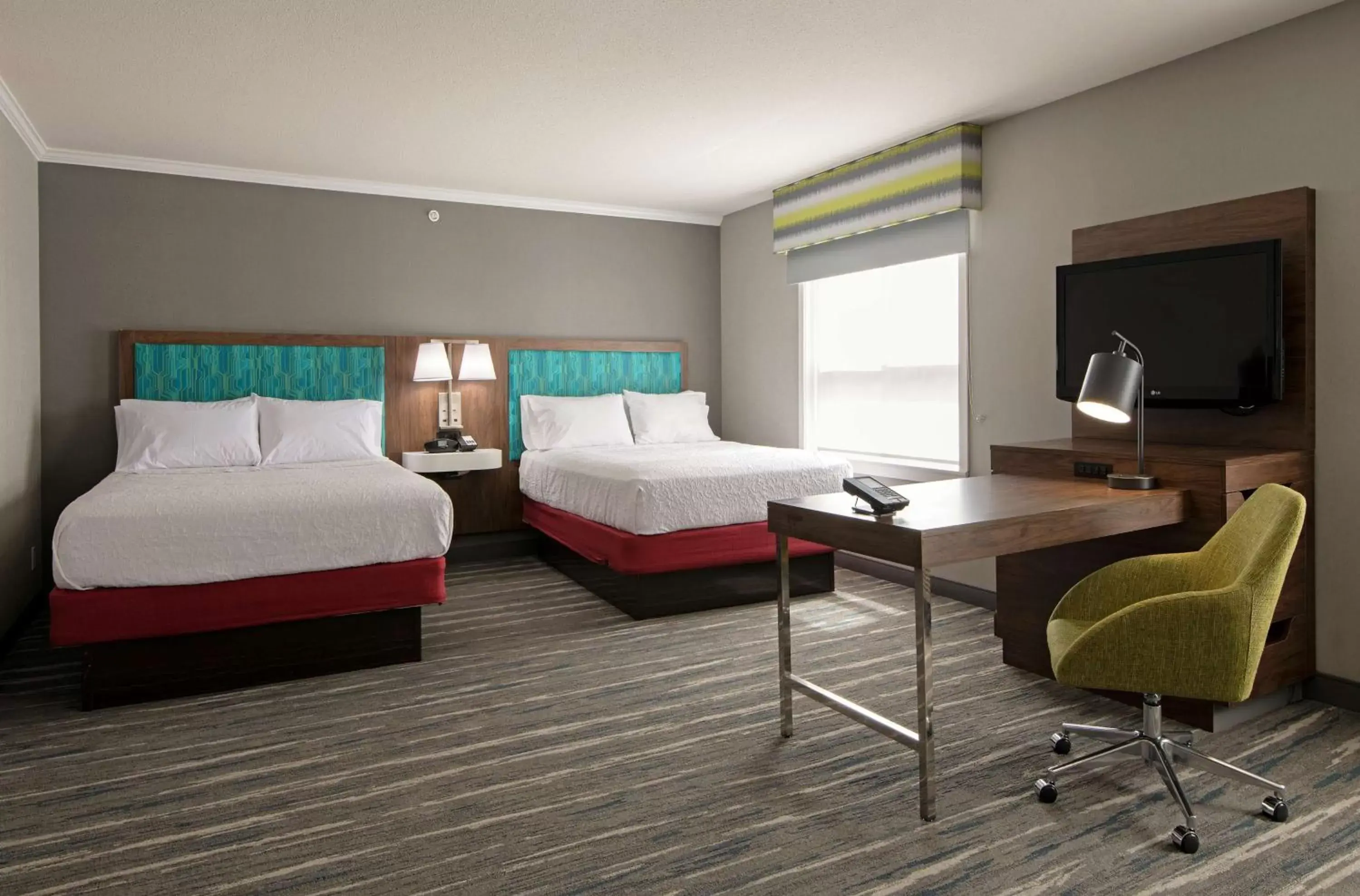 Bedroom, Bed in Hampton Inn by Hilton Kamloops