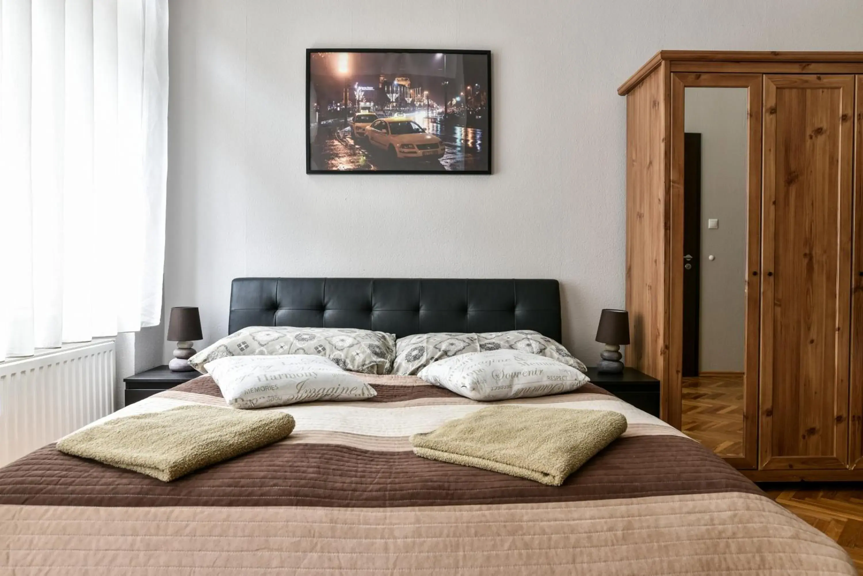 Photo of the whole room, Bed in Corvin Point Rooms and Apartments Photo of the whole room, Bed in Corvin Point Rooms and Apartments