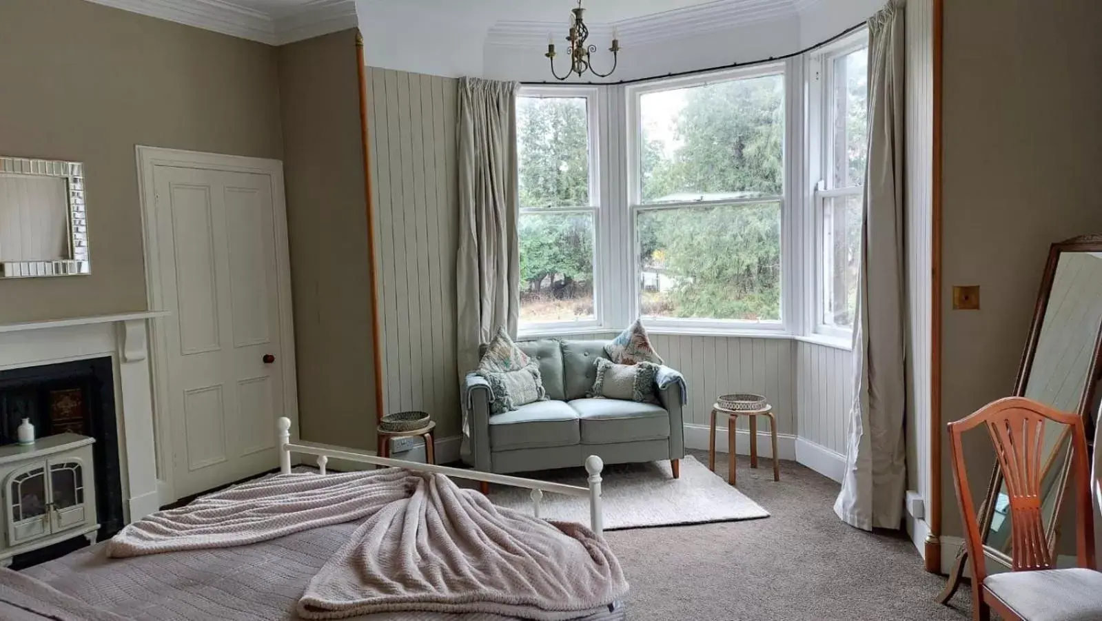 Bedroom, Seating Area in Isla Bank House