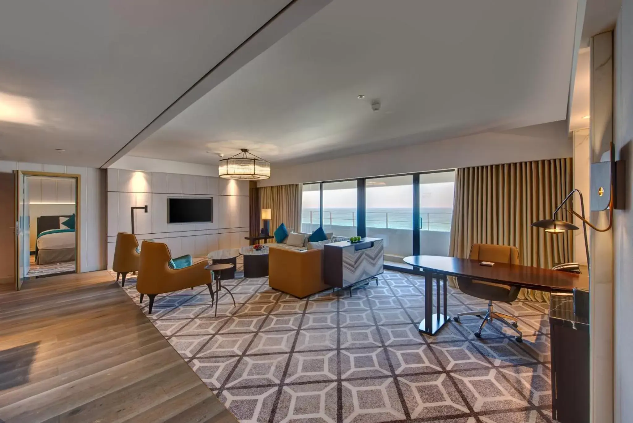 Photo of the whole room, Seating Area in InterContinental Muscat, an IHG Hotel