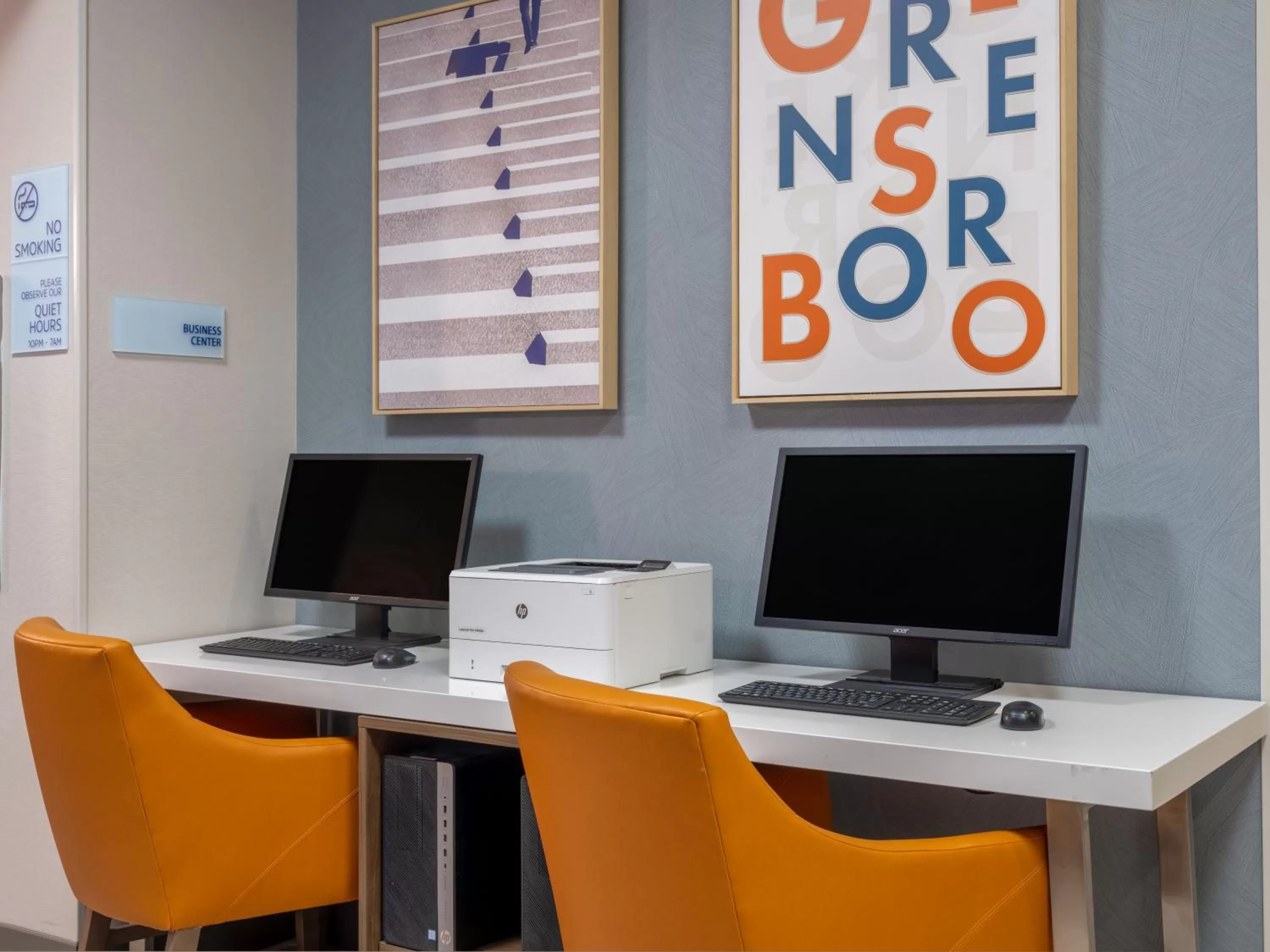 Business facilities in Holiday Inn Express & Suites Greensboro - I-40 atWendover by IHG