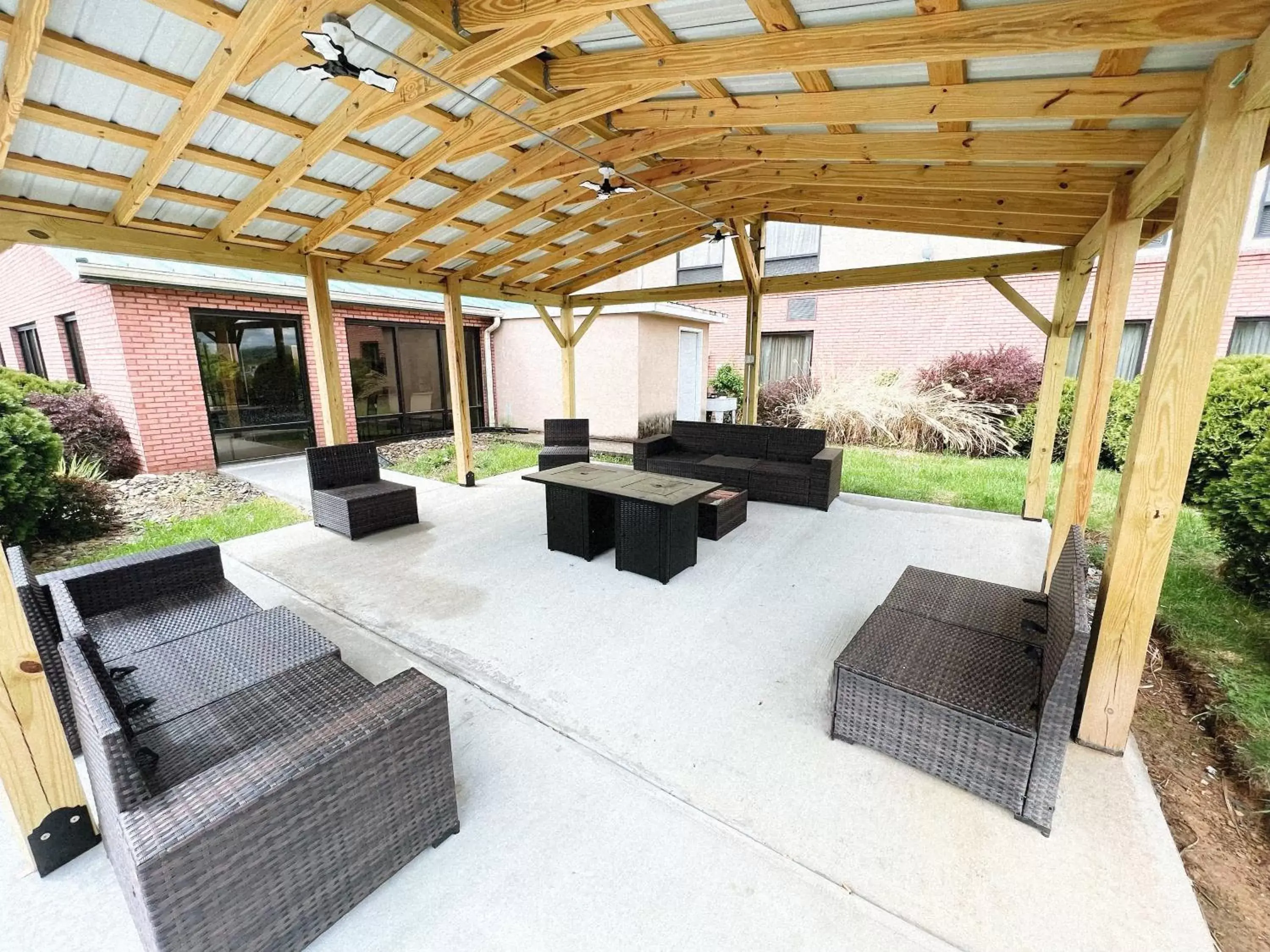 Patio in Holiday Inn Express Hotel & Suites Charleston-Southridge, an IHG Hotel