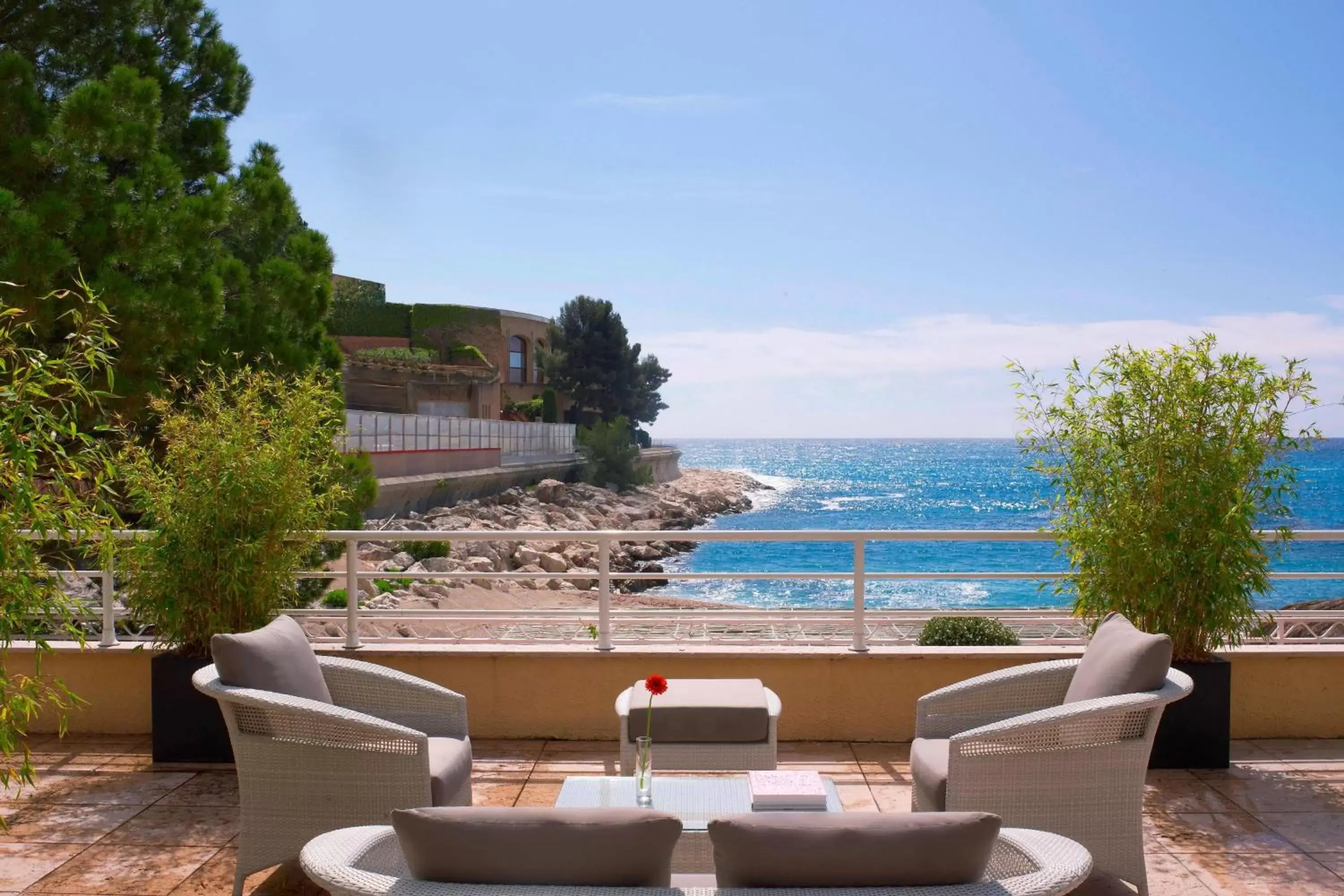 Meeting/conference room, Swimming Pool in Le Méridien Beach Plaza