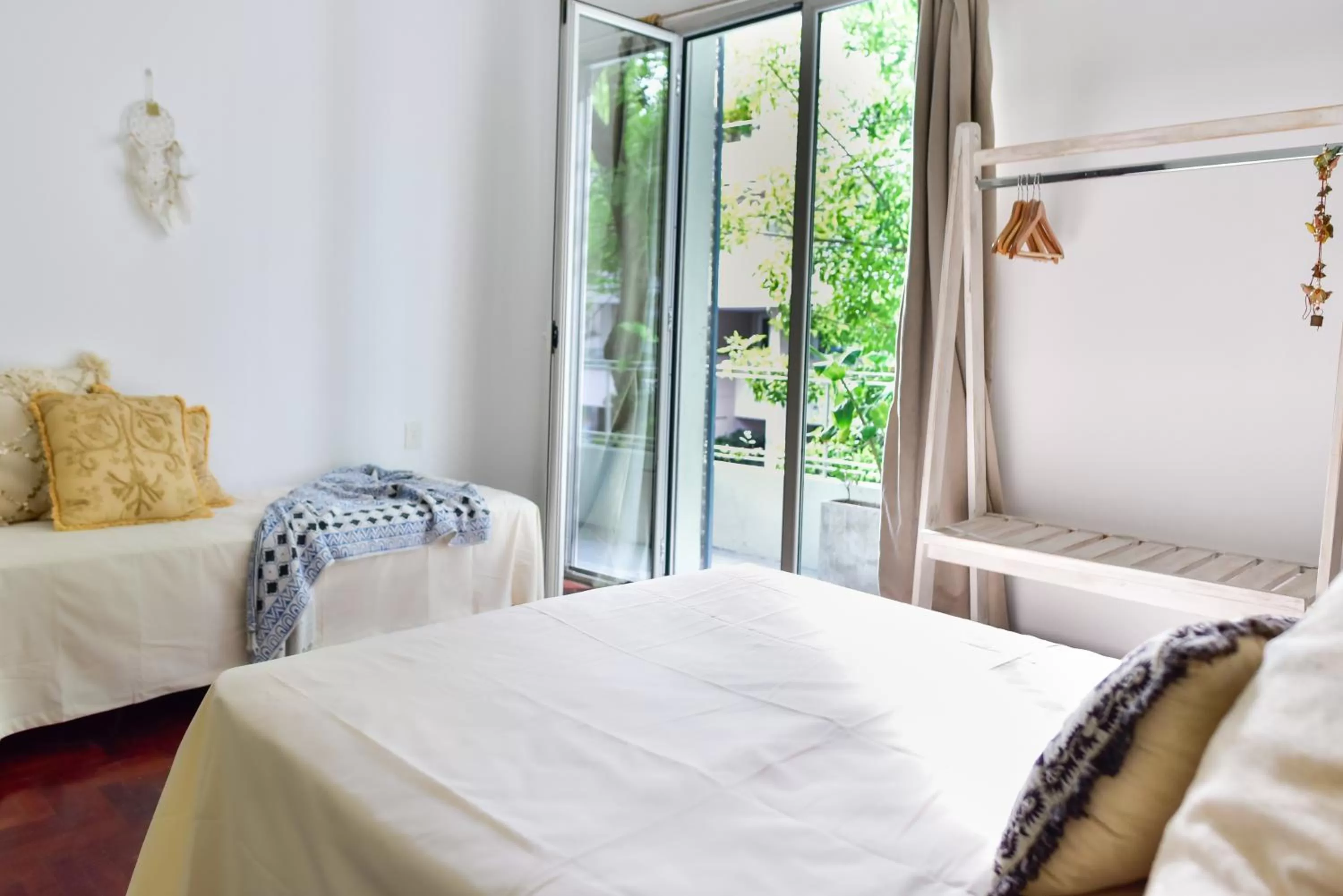 Photo of the whole room, Bed in Casa Caravan - Plant Based Concept House