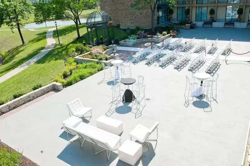 Facade/entrance in Wyndham Garden Schaumburg Chicago Northwest Facade/entrance in Wyndham Garden Schaumburg Chicago Northwest