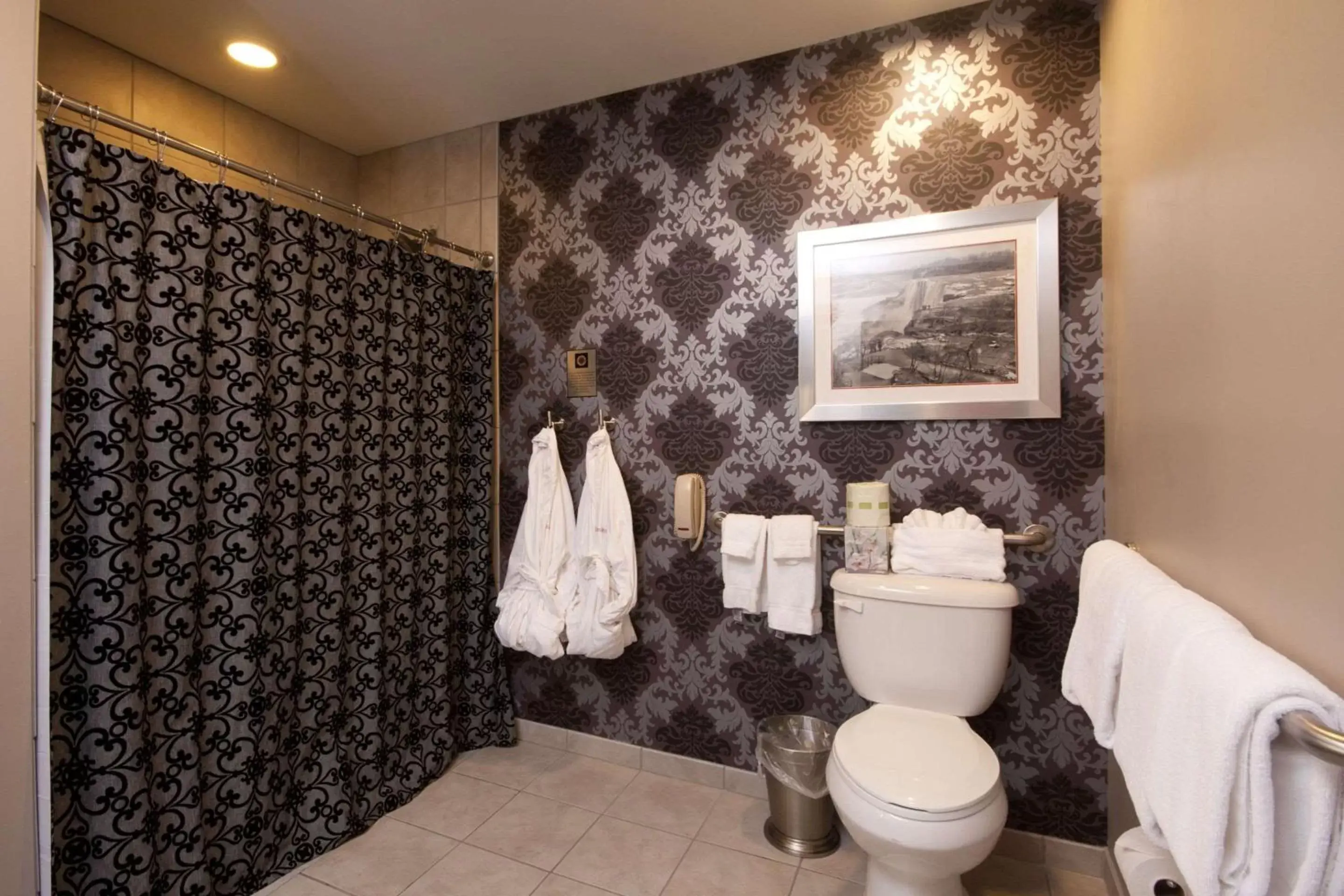 Bathroom in The Giacomo, Ascend Hotel Collection