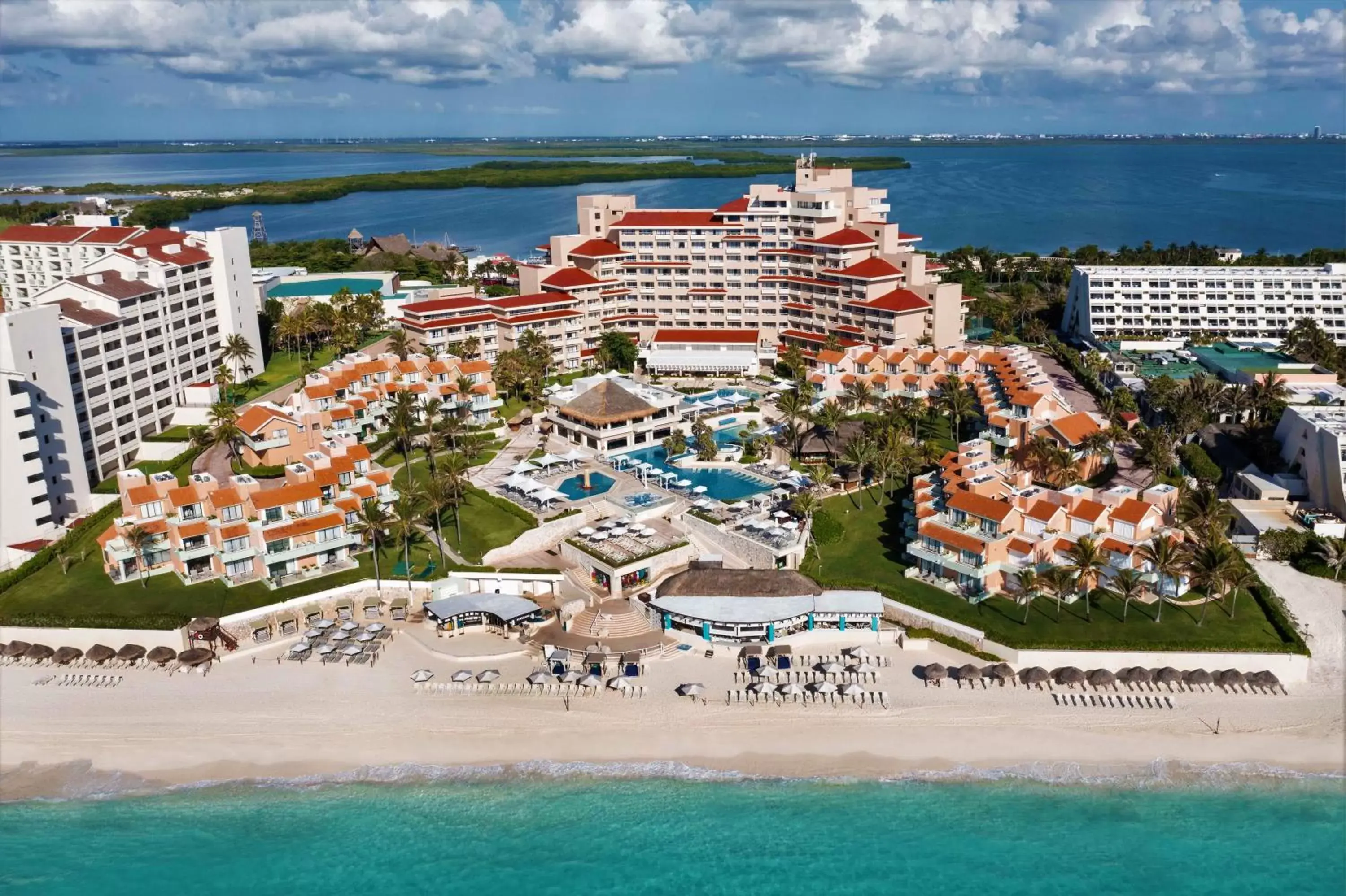 Beach, Bird's-eye View in Wyndham Grand Cancun All Inclusive Resort & Villas