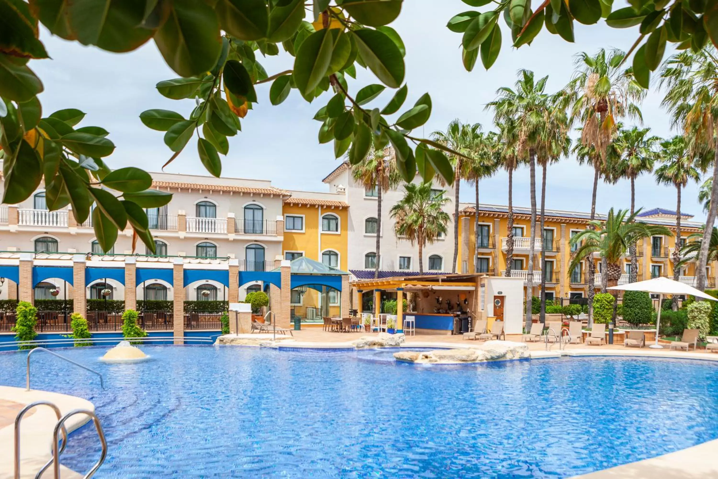 Swimming Pool in Hotel La Laguna Spa & Golf