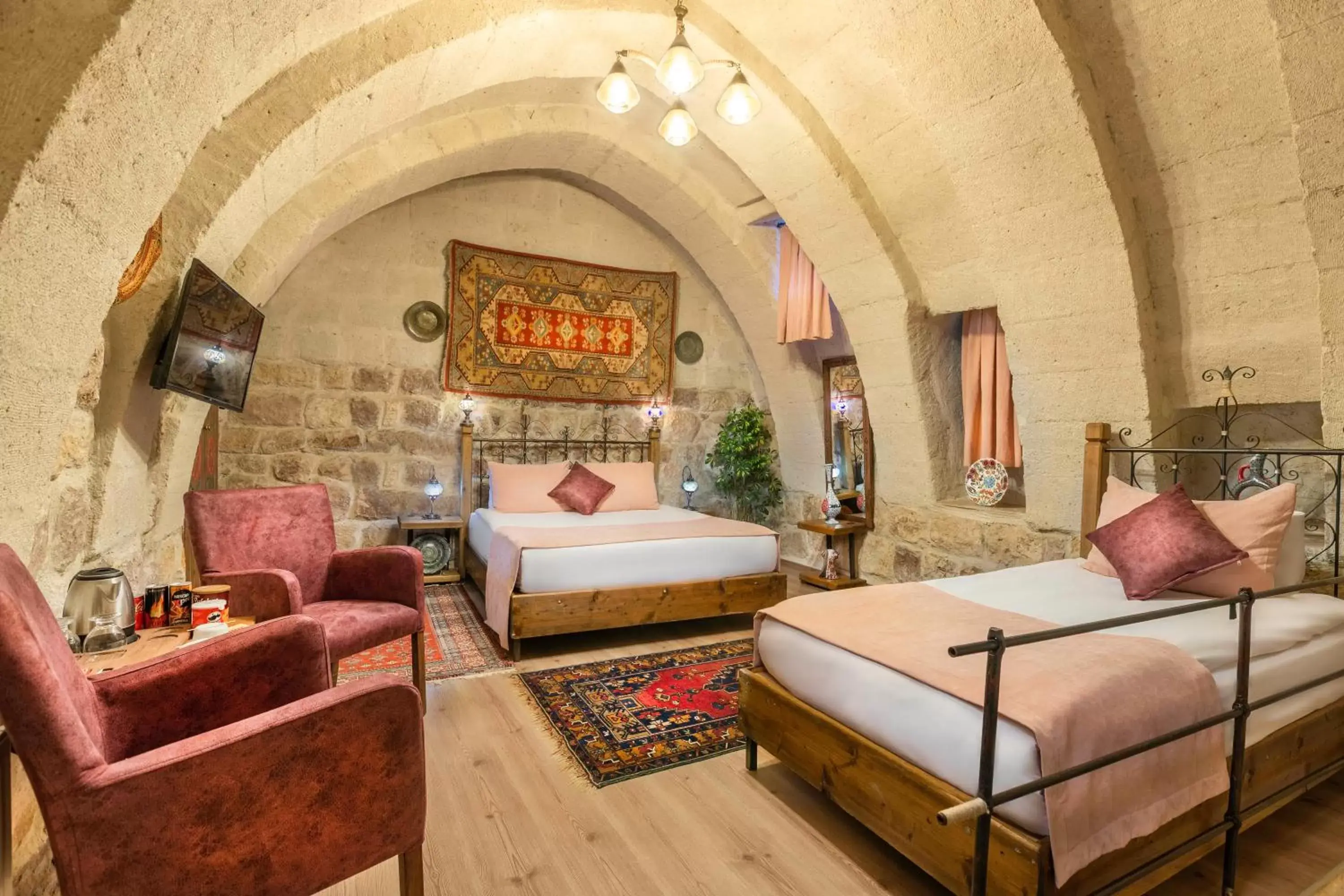 Bedroom, Bed in Maron Stone House