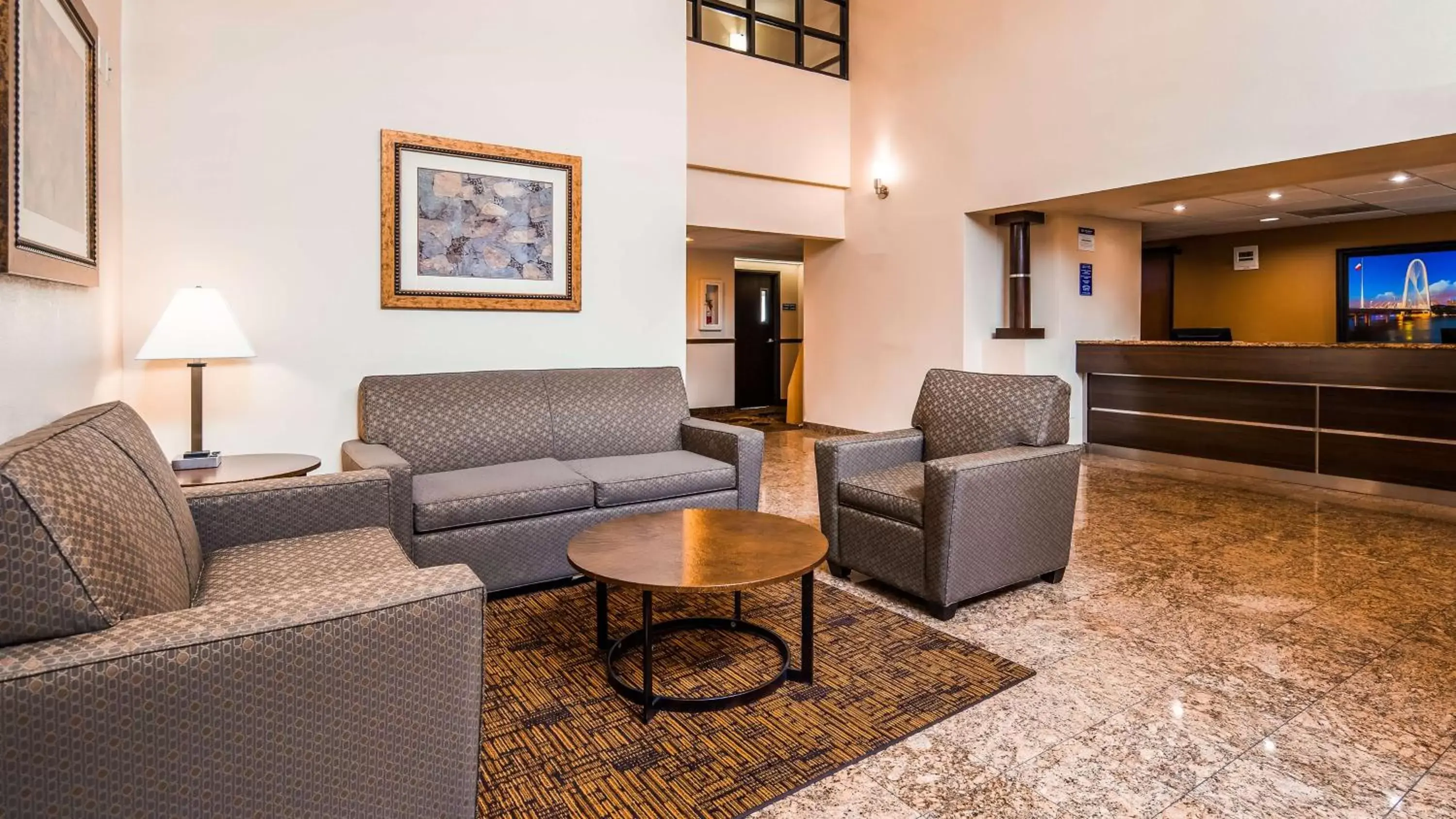 Lobby or reception, Seating Area in Best Western Northwest Inn