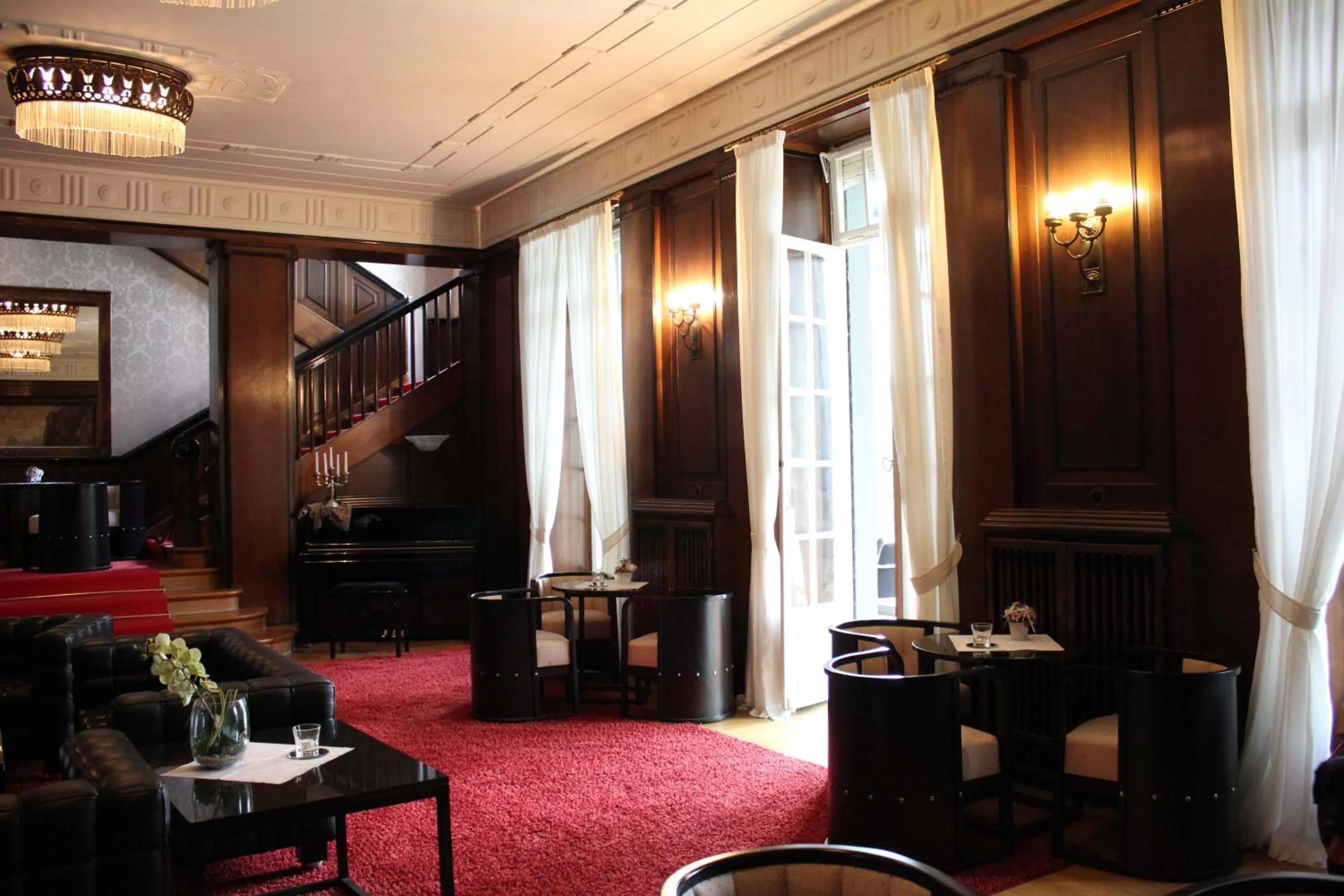 Restaurant/places to eat in Tagungsvilla Weißer Berg