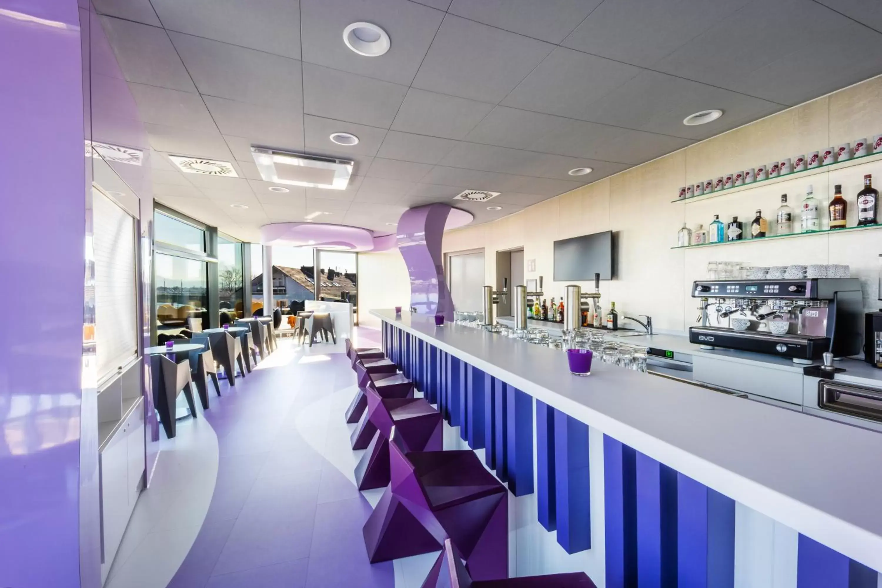 Lounge or bar in Prize by Radisson, Bonn City Lounge or bar in Prize by Radisson, Bonn City