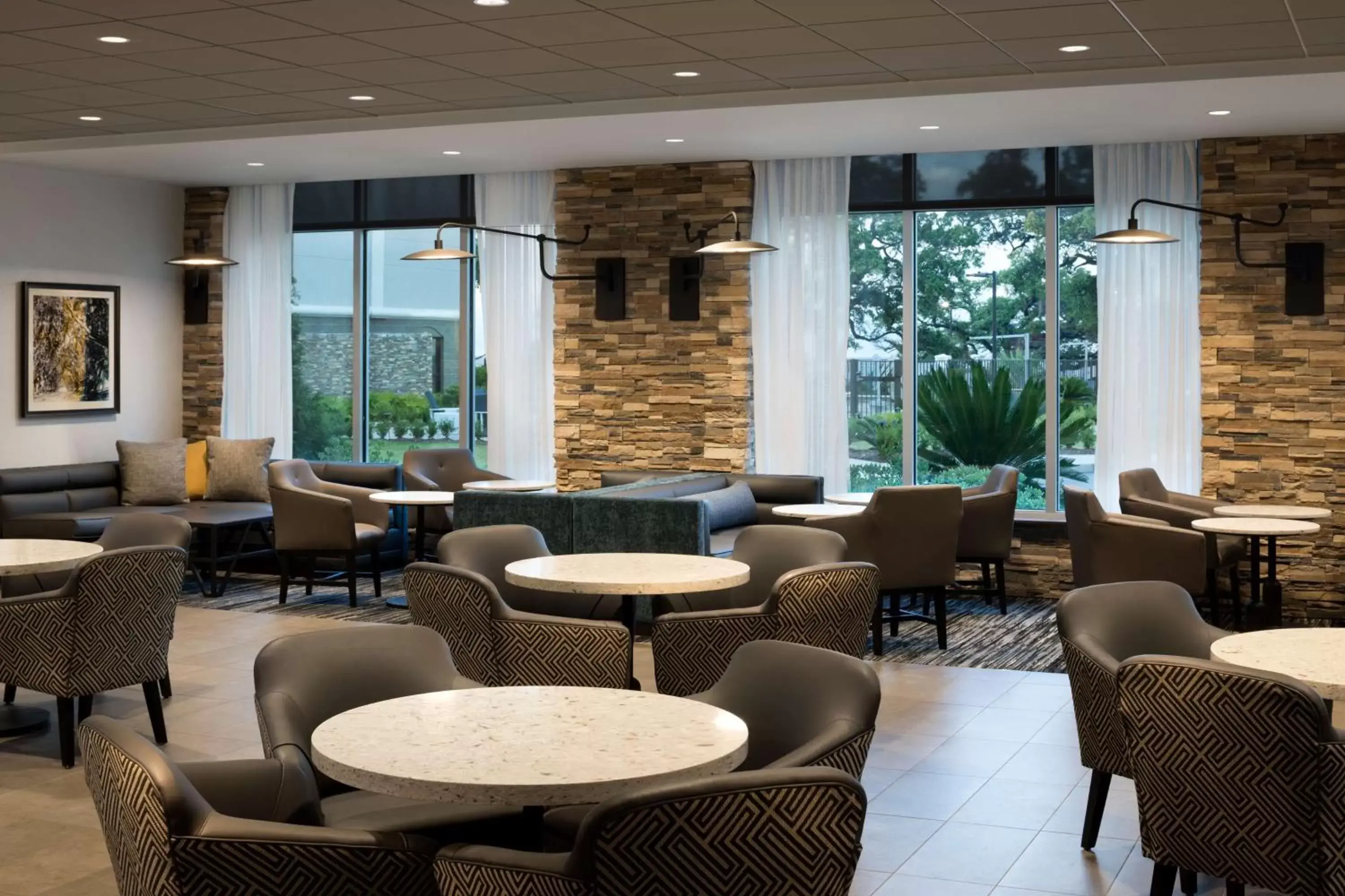 Restaurant/places to eat in Hyatt Place Biloxi