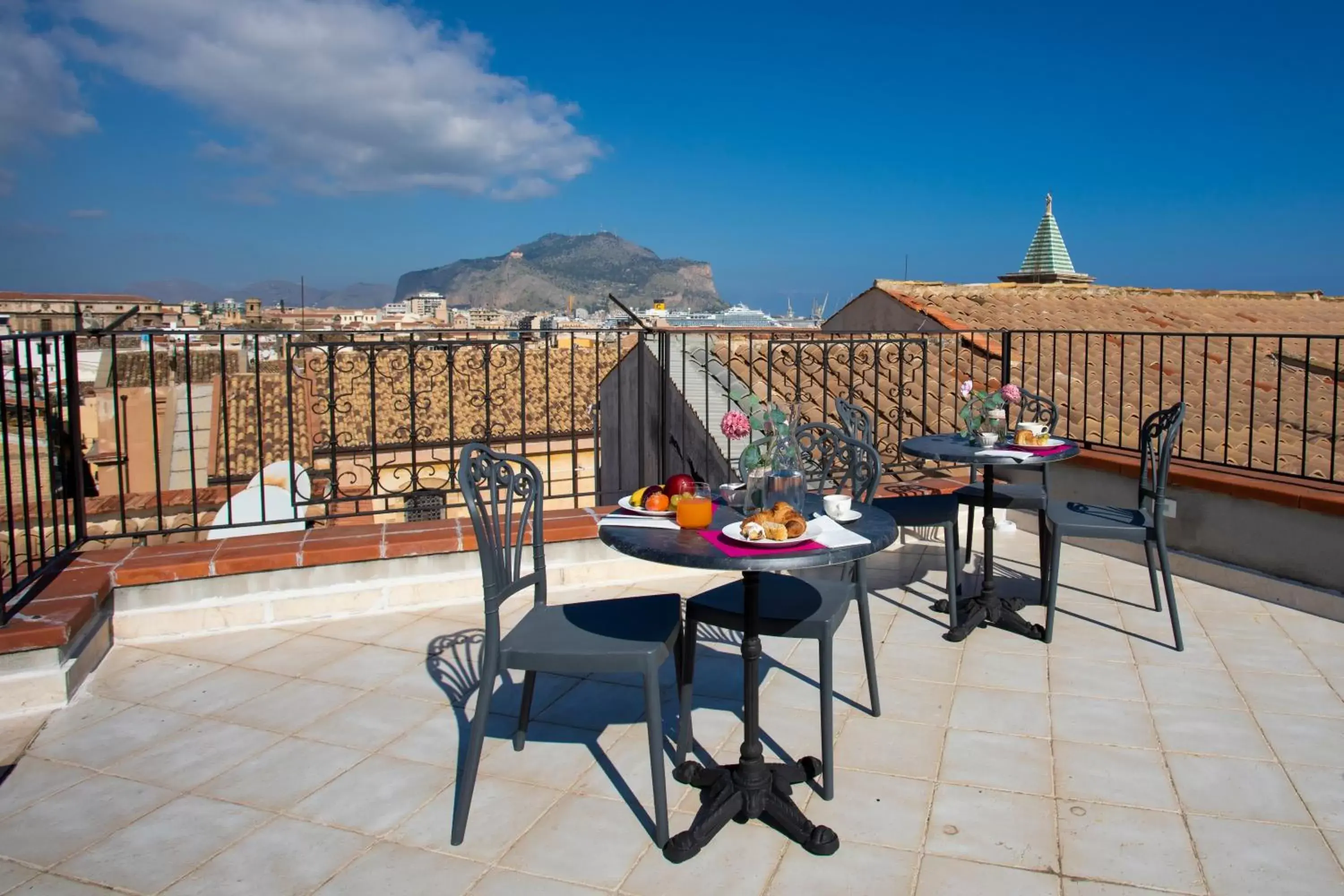 Balcony/Terrace in Dimora Sinibaldi