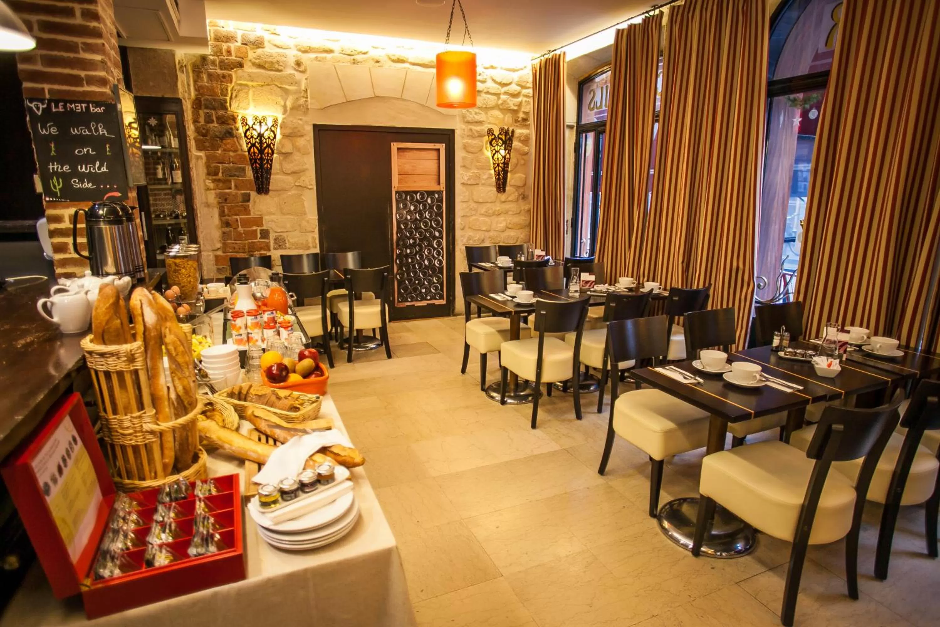 Restaurant/places to eat in Europe Saint Severin-Paris Notre Dame