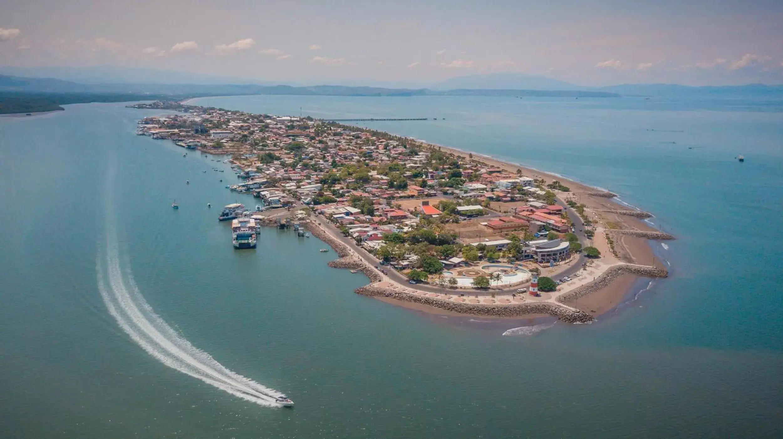 Off site, Bird's-eye View in Hotel Sol Puntarenas