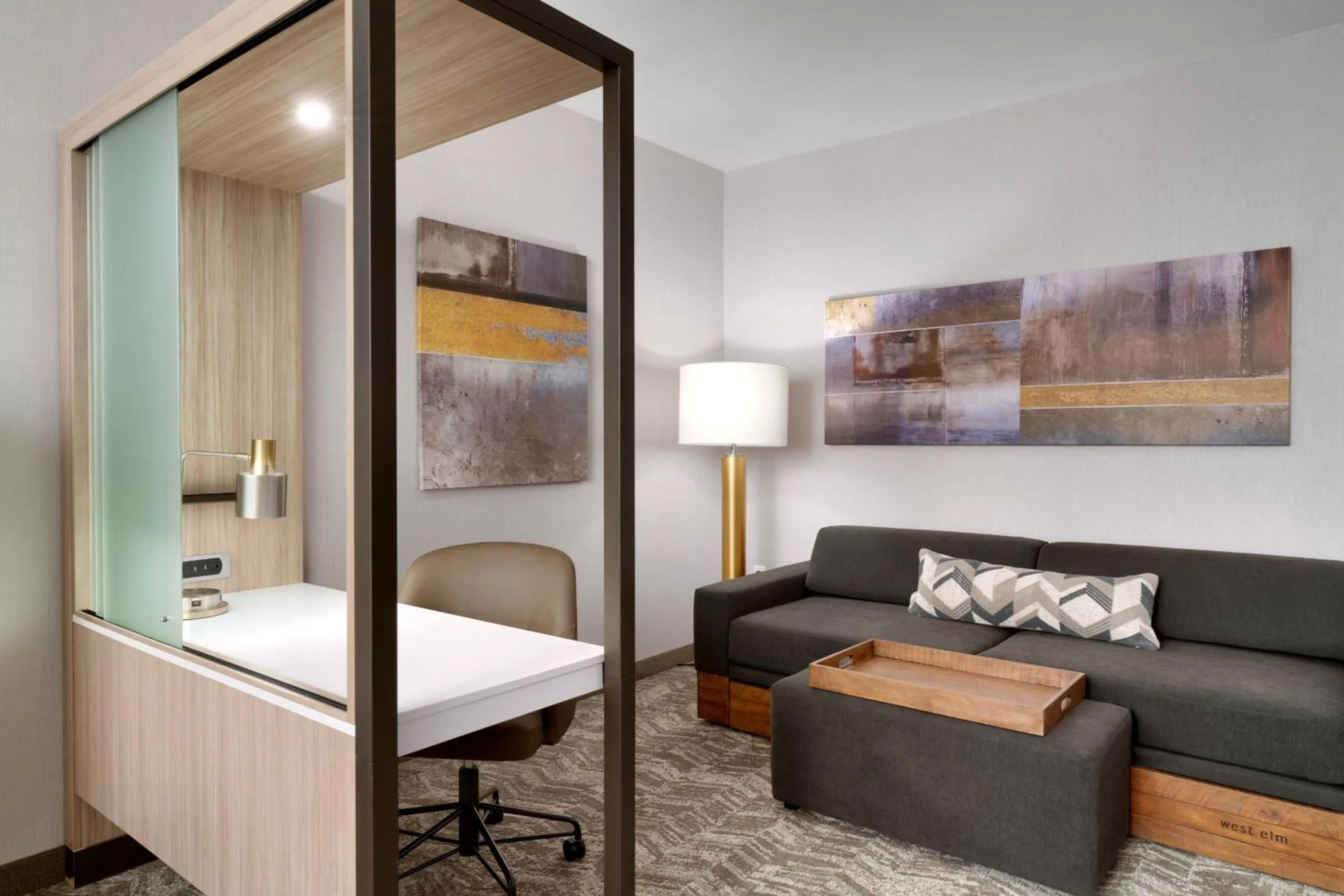 Photo of the whole room, Bed in SpringHill Suites by Marriott Phoenix Scottsdale