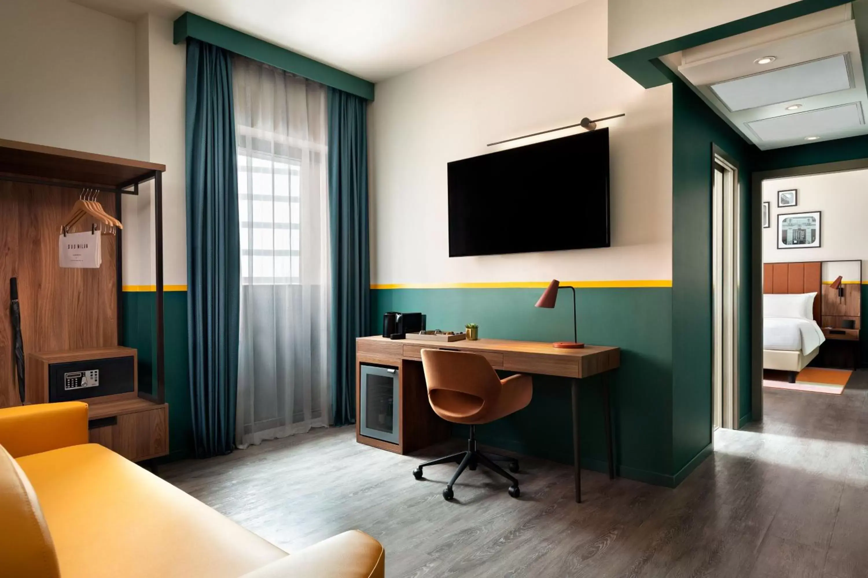 Living room, TV/Entertainment Center in Duo Milan Porta Nuova, a Tribute Portfolio Hotel