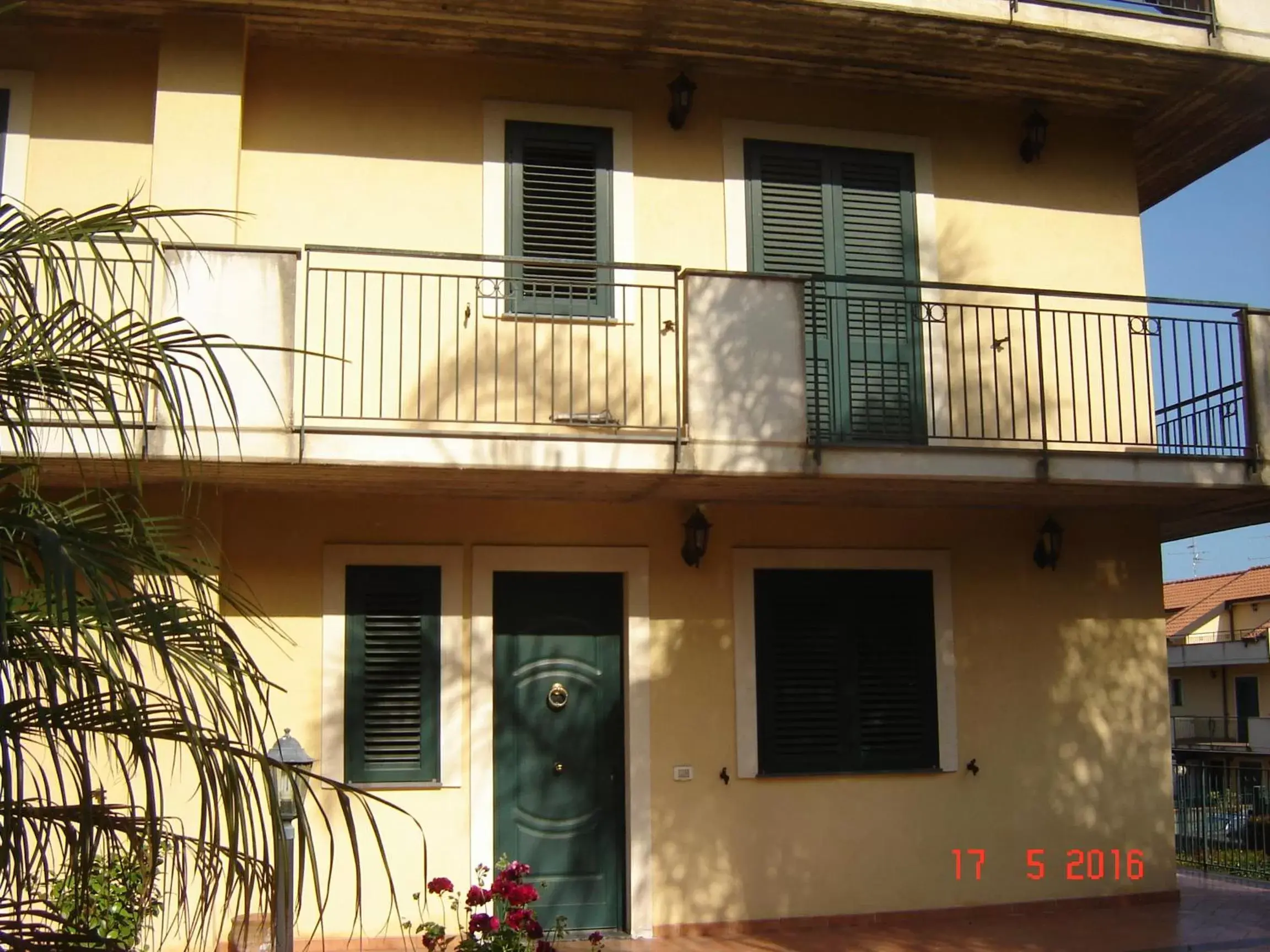 Facade/entrance, Balcony/Terrace in B&B Villa San Leonardo