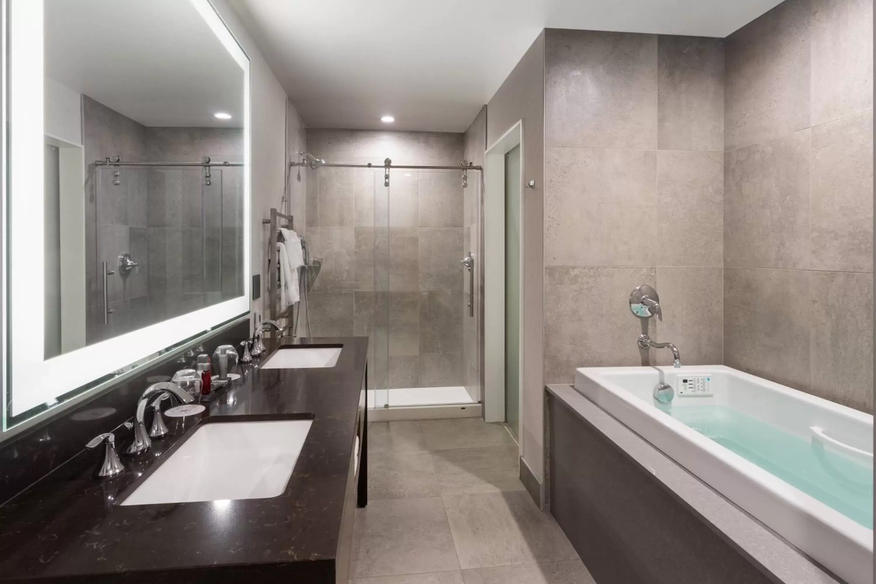Bathroom in Santa Ynez Valley Marriott