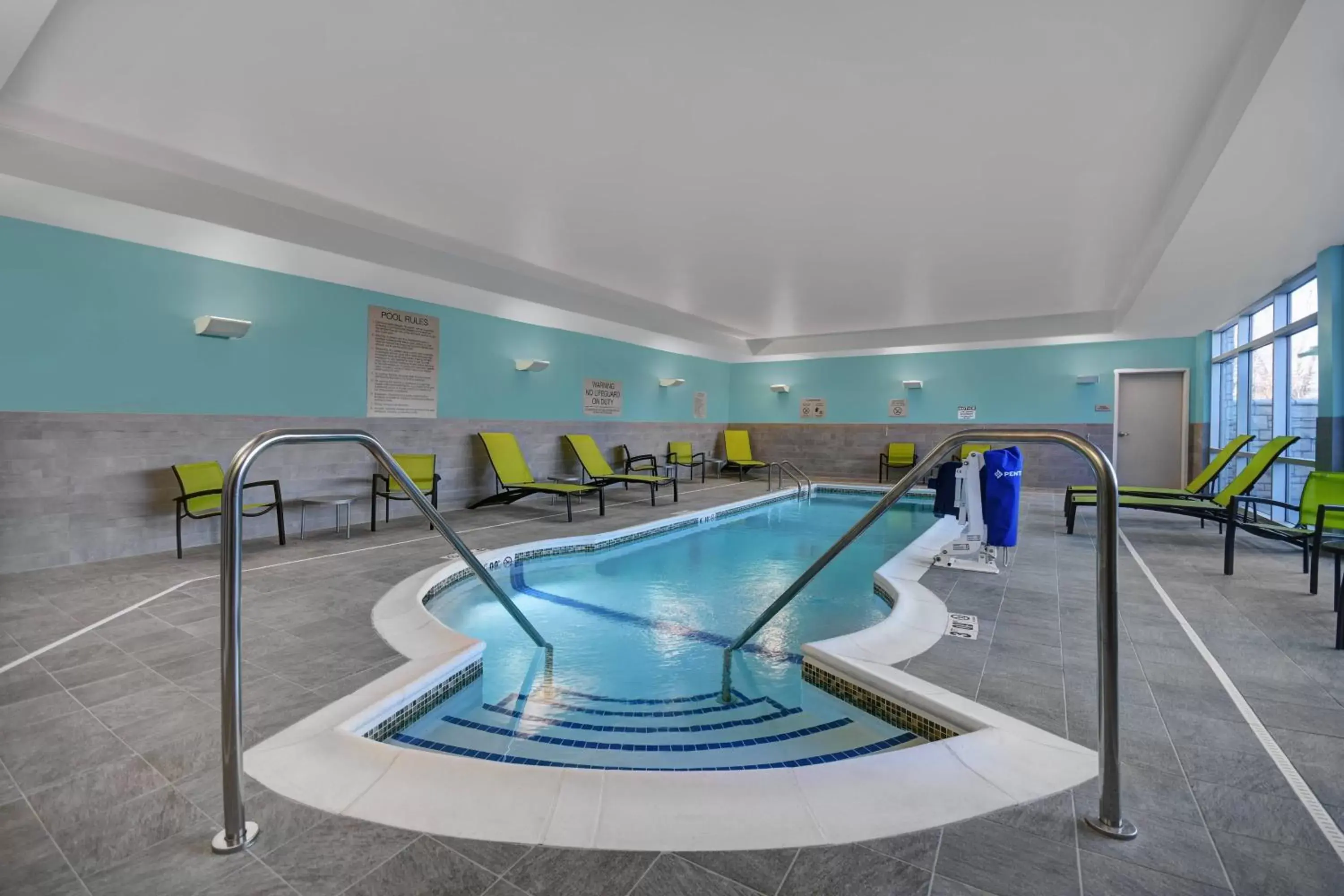 Swimming Pool in SpringHill Suites by Marriott St. Paul Arden Hills