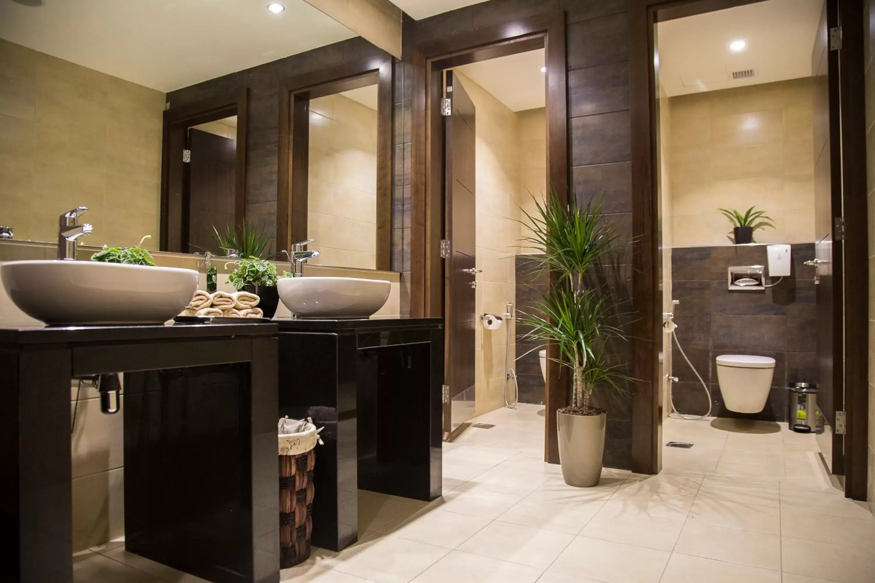 Area and facilities, Bathroom in Sulaf Luxury Hotel