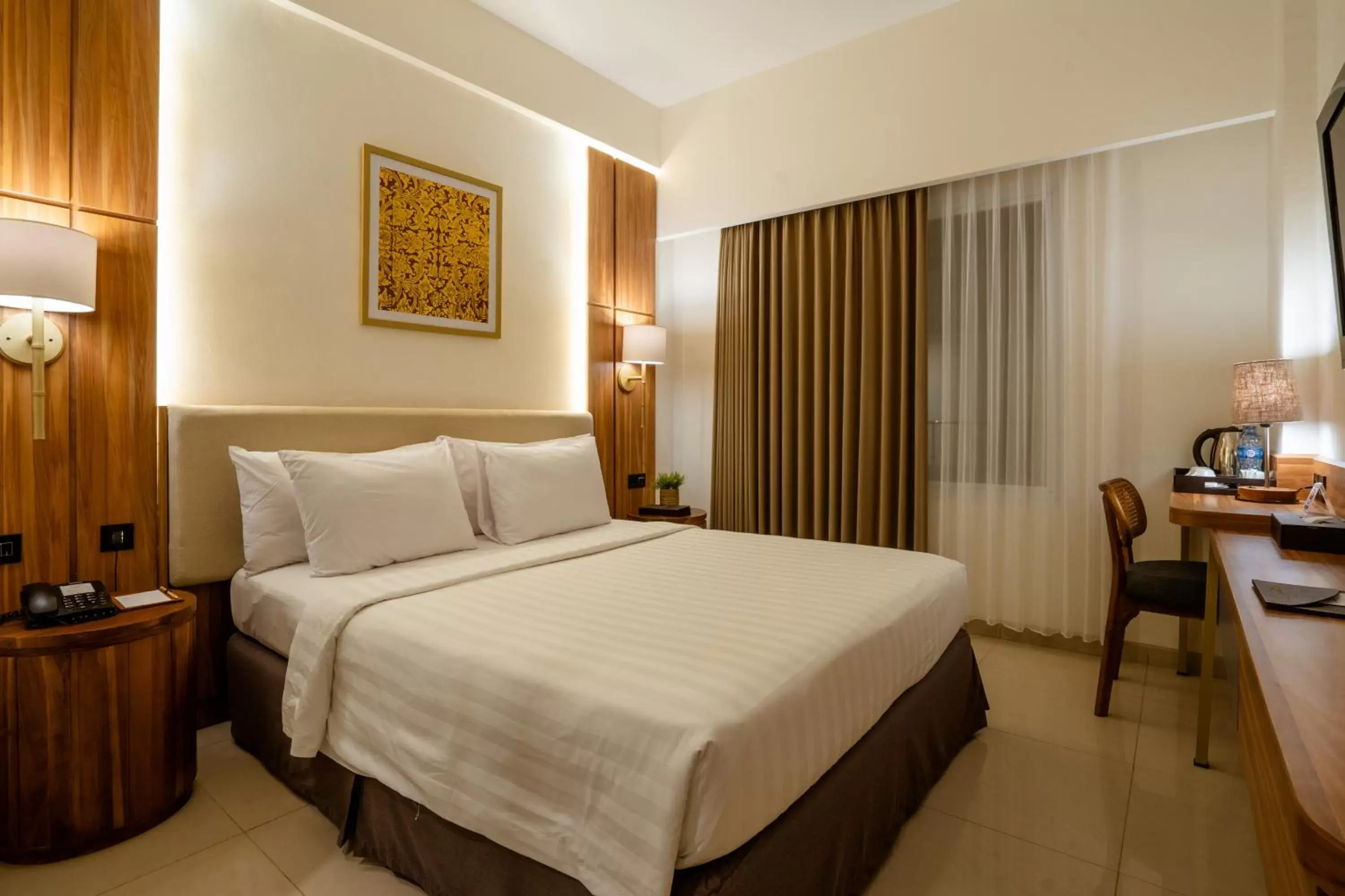 TV and multimedia, Bed in Crystalkuta Hotel - Bali