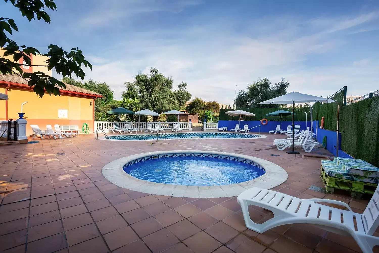 Swimming Pool in Hotel Zeus