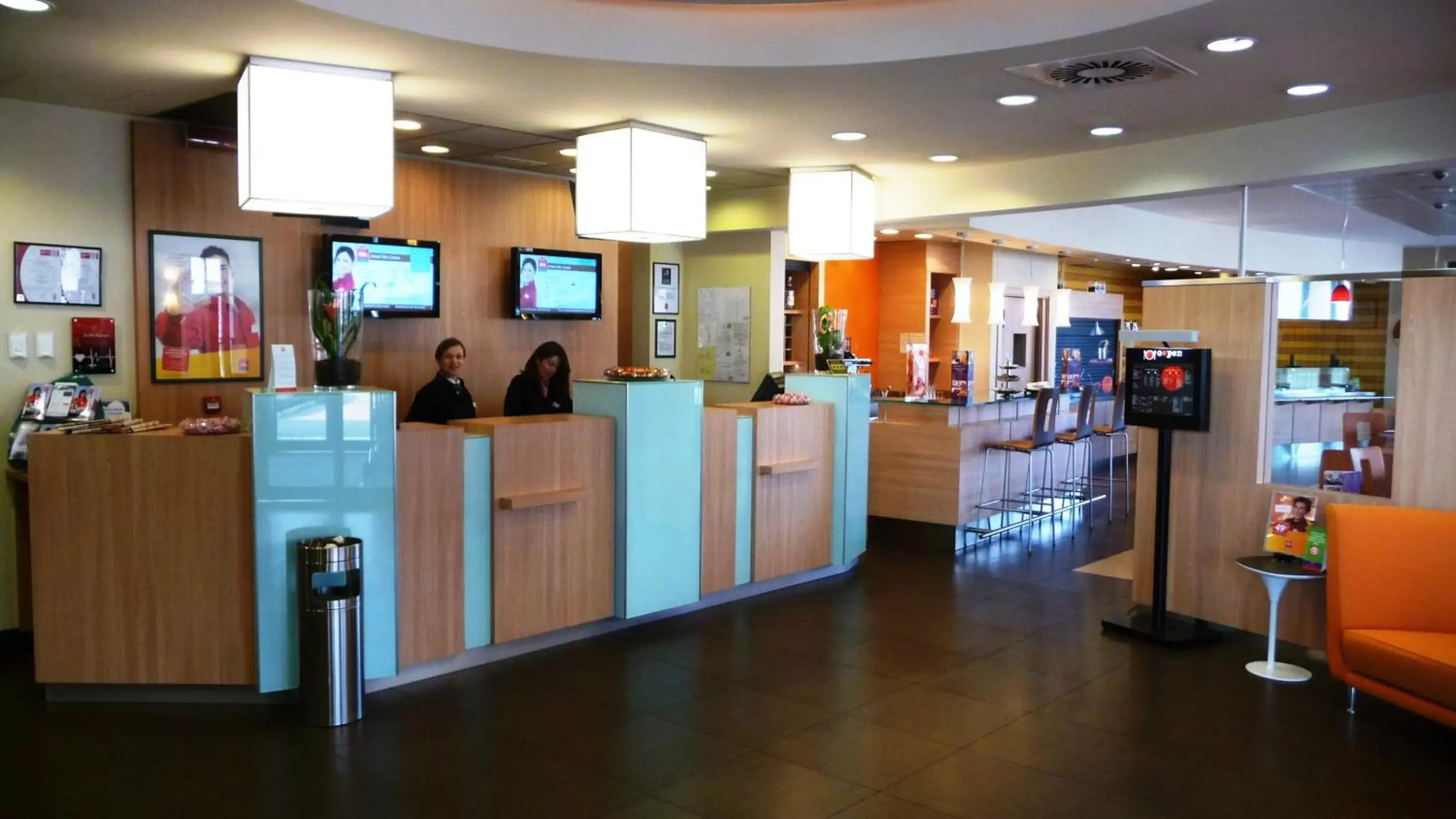 Lobby or reception in Ibis Como