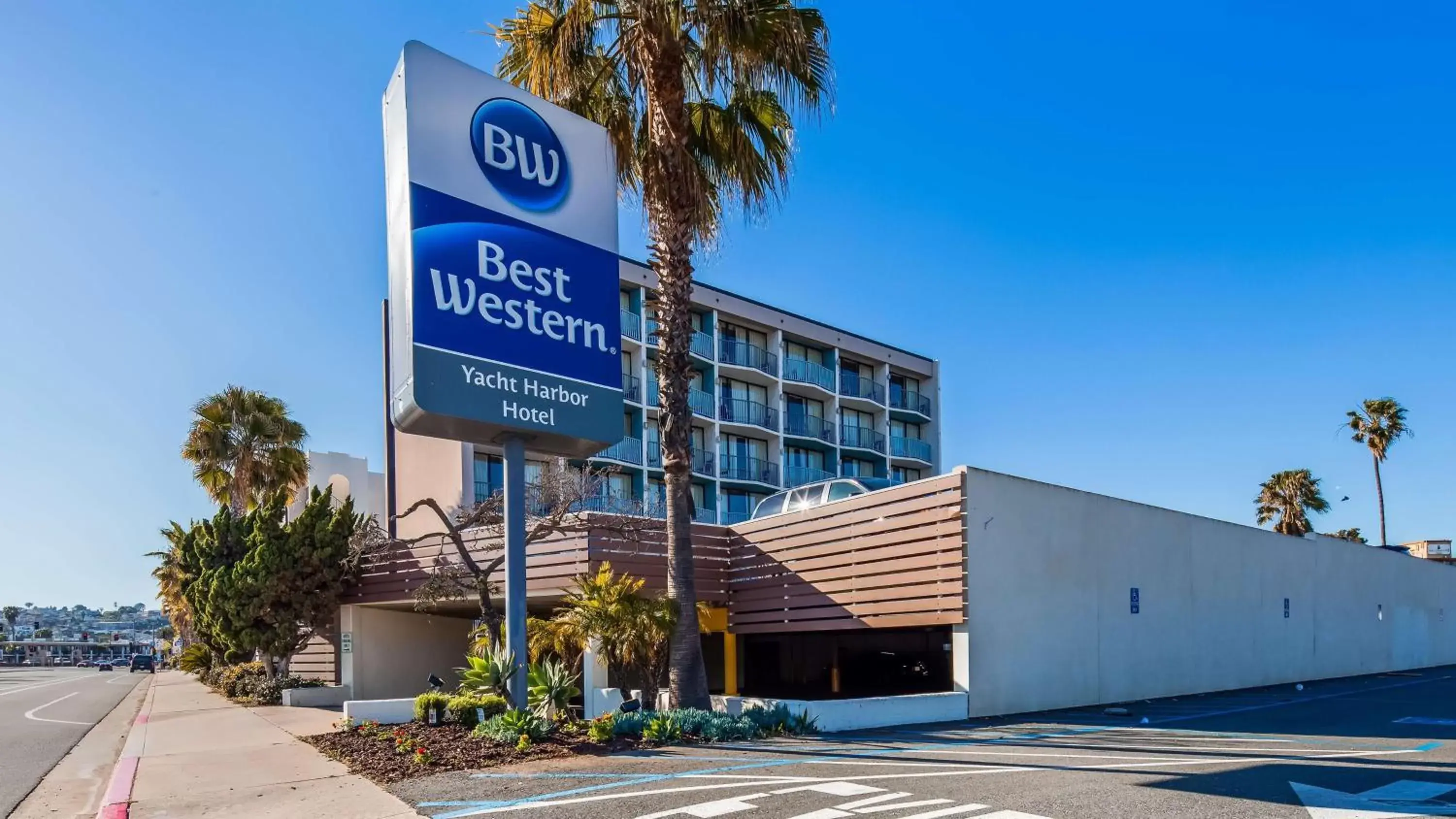Property building in Best Western Yacht Harbor Hotel