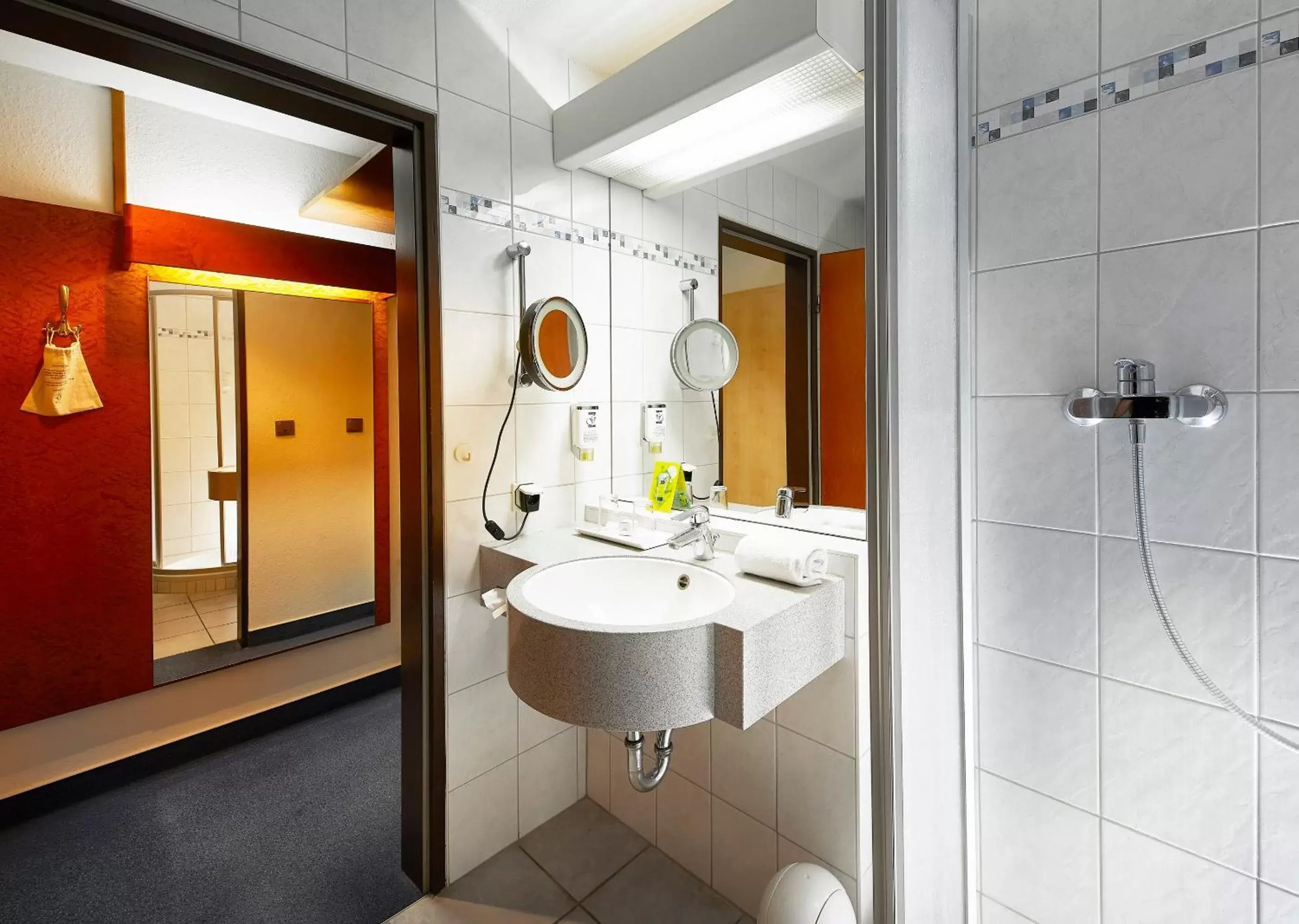 Bathroom in Göbels Hotel Rodenberg