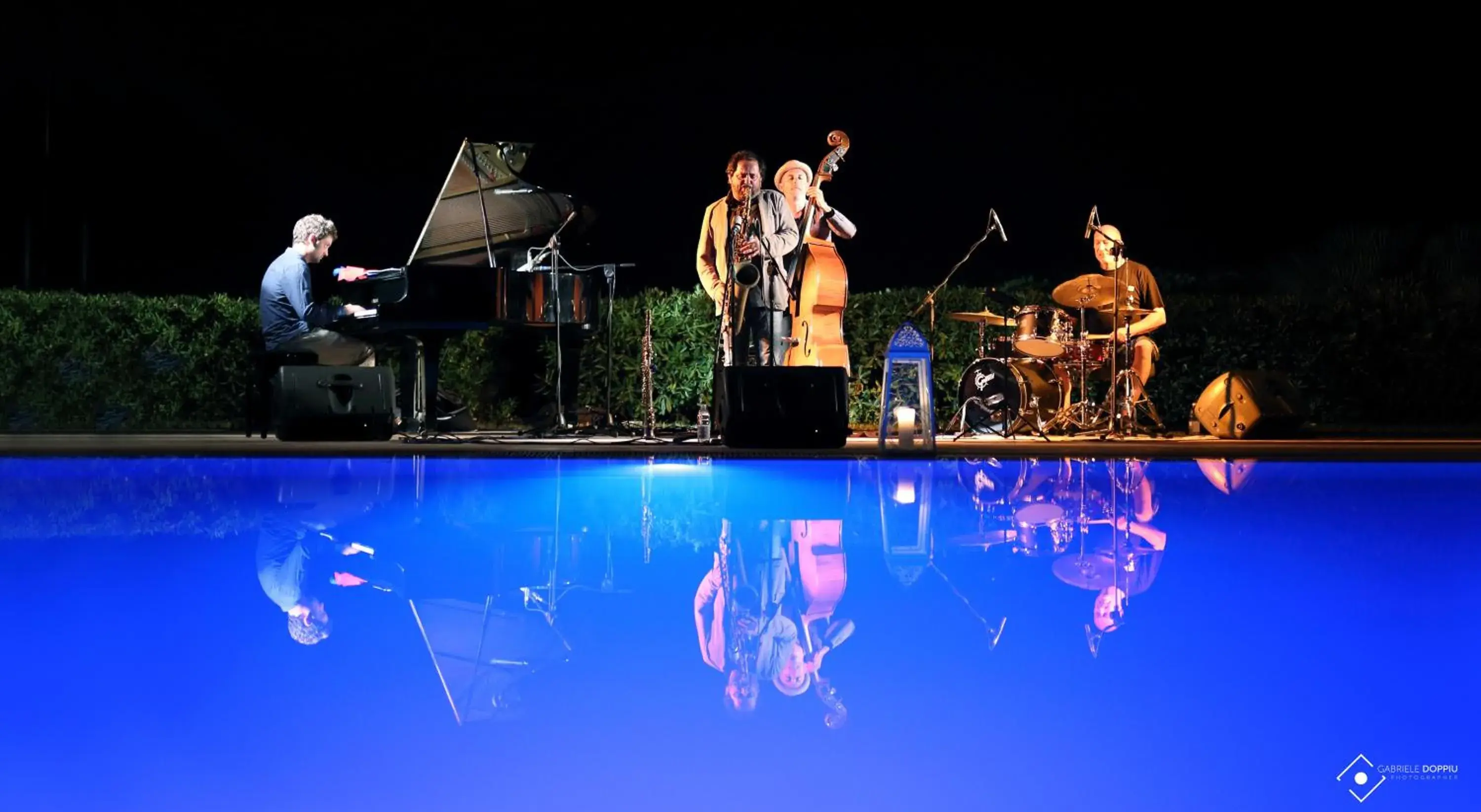 Evening entertainment, Swimming Pool in Hotel Punta Negra