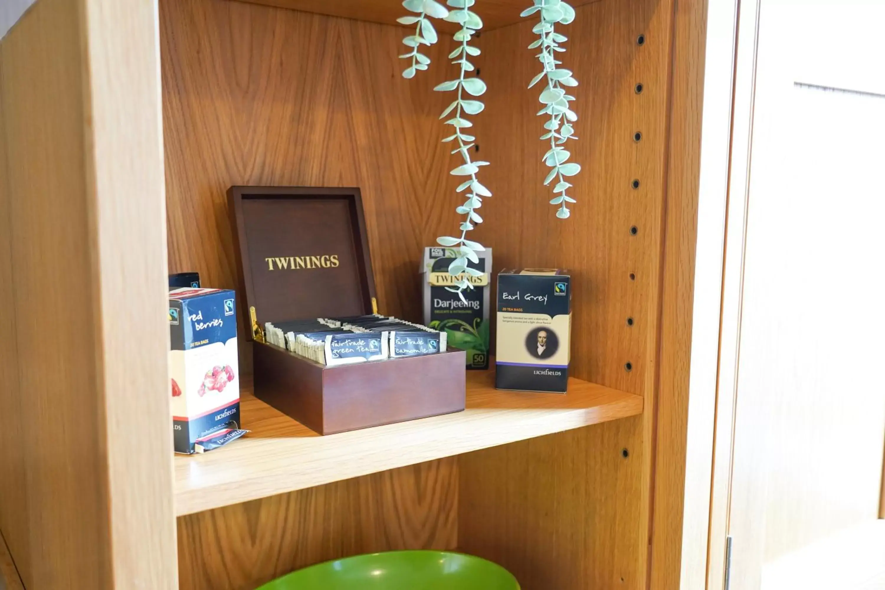 Coffee/tea facilities in The Royal Hotel