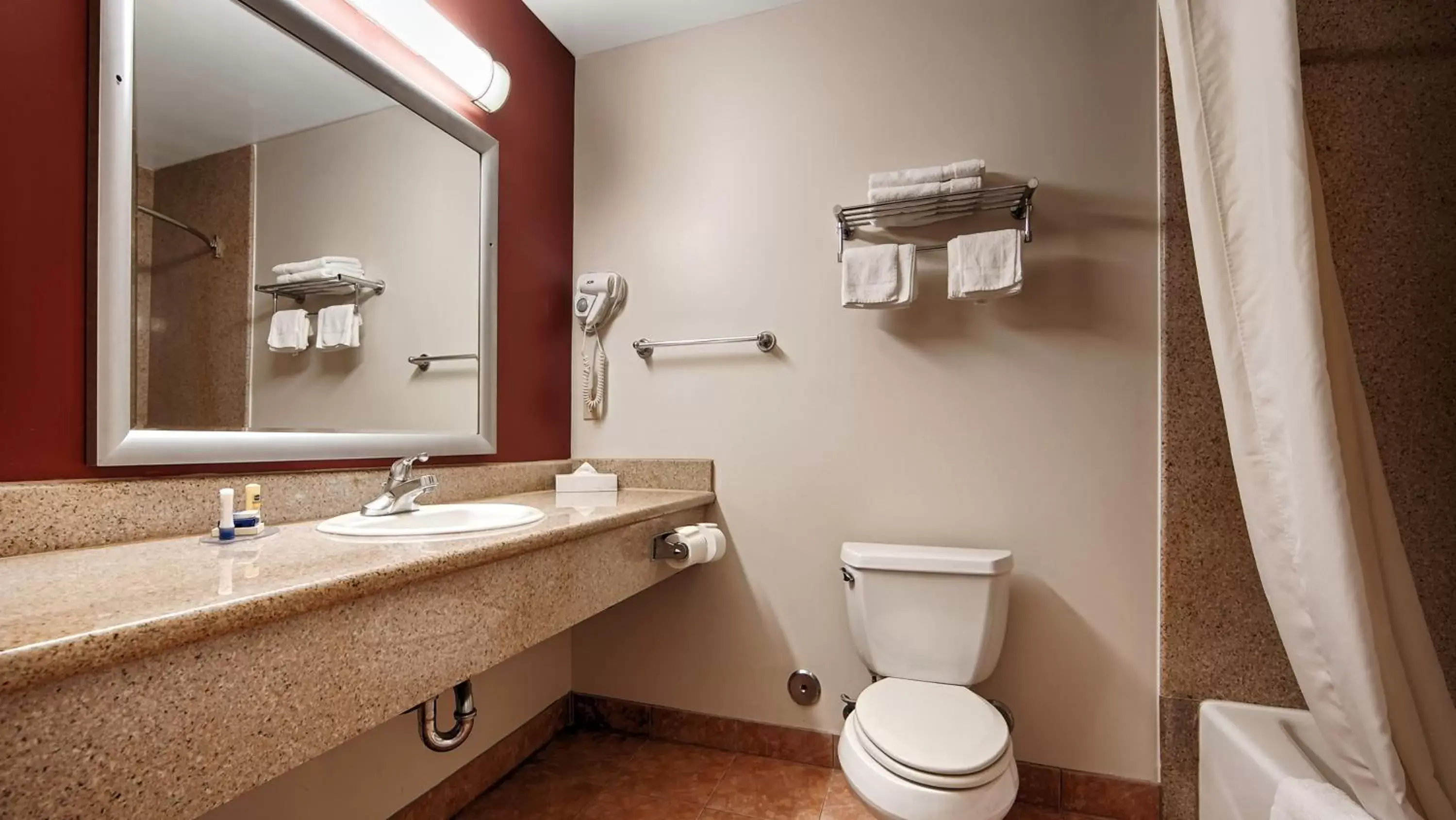 Bathroom in Best Western Burbank Airport Inn