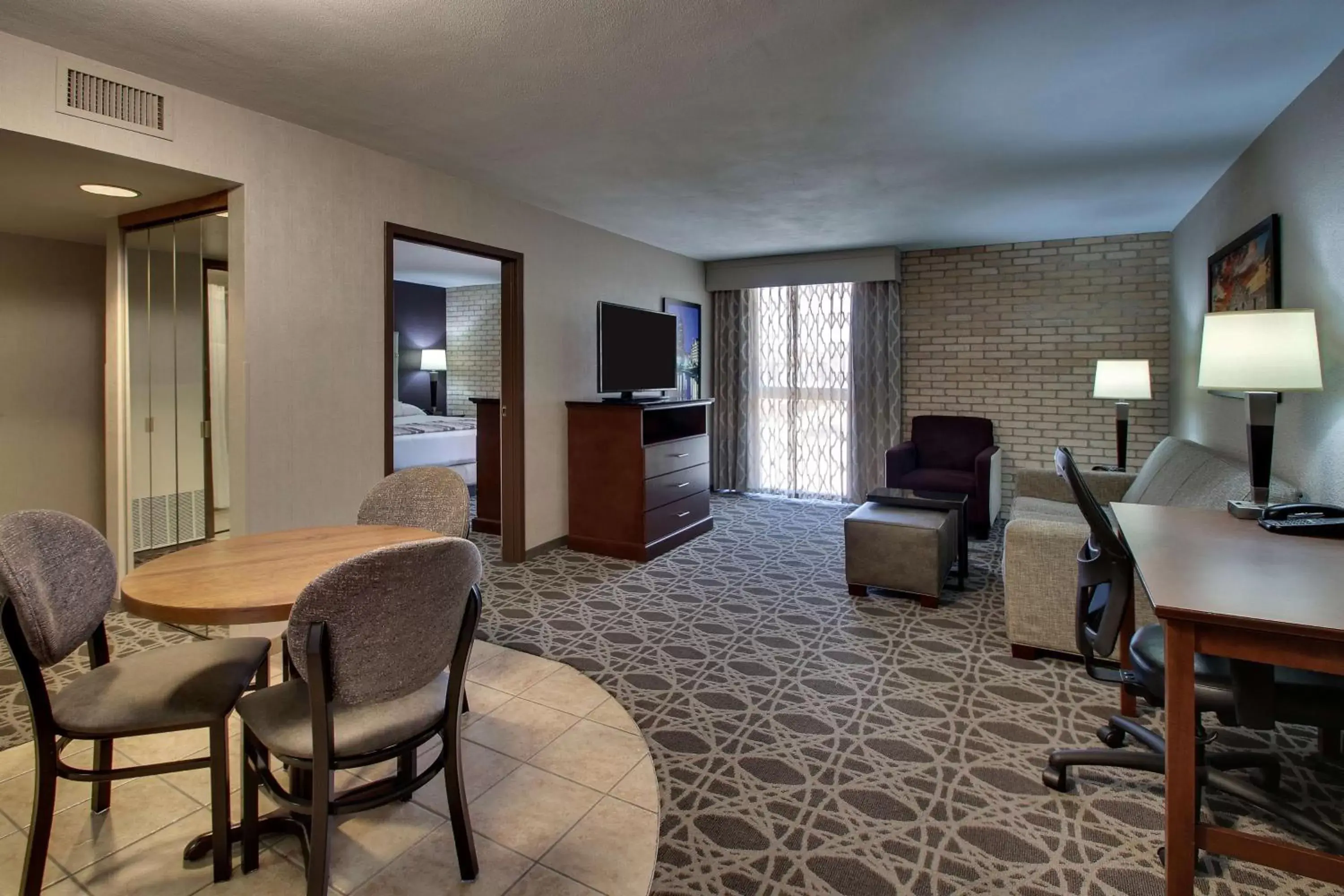 Photo of the whole room in Drury Plaza Hotel San Antonio Airport