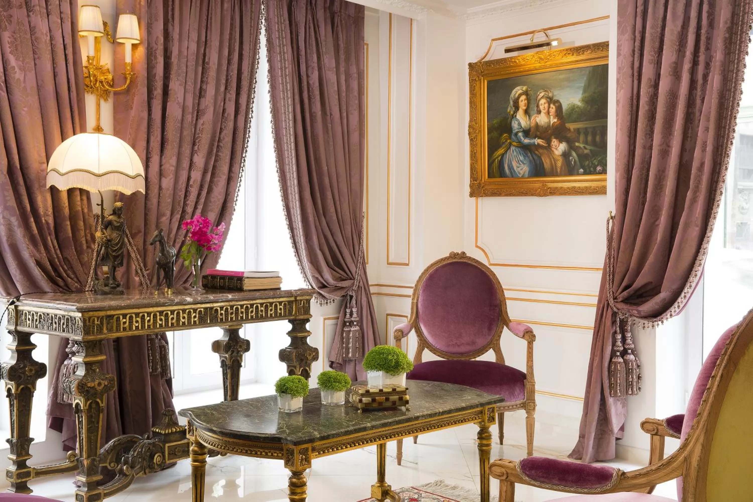 Lobby or reception in Académie Hôtel Saint Germain