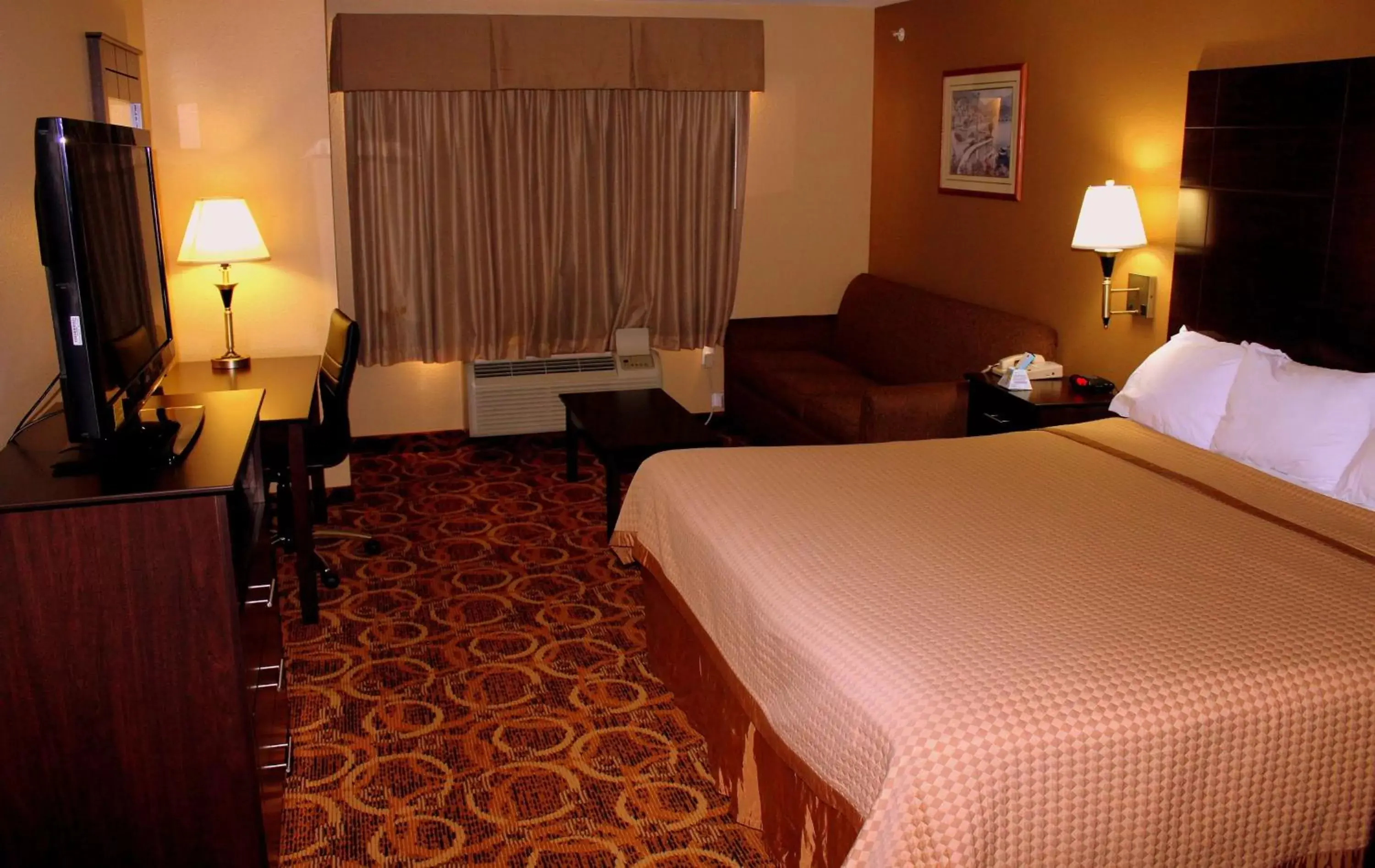 Photo of the whole room in Best Western Northwest Inn